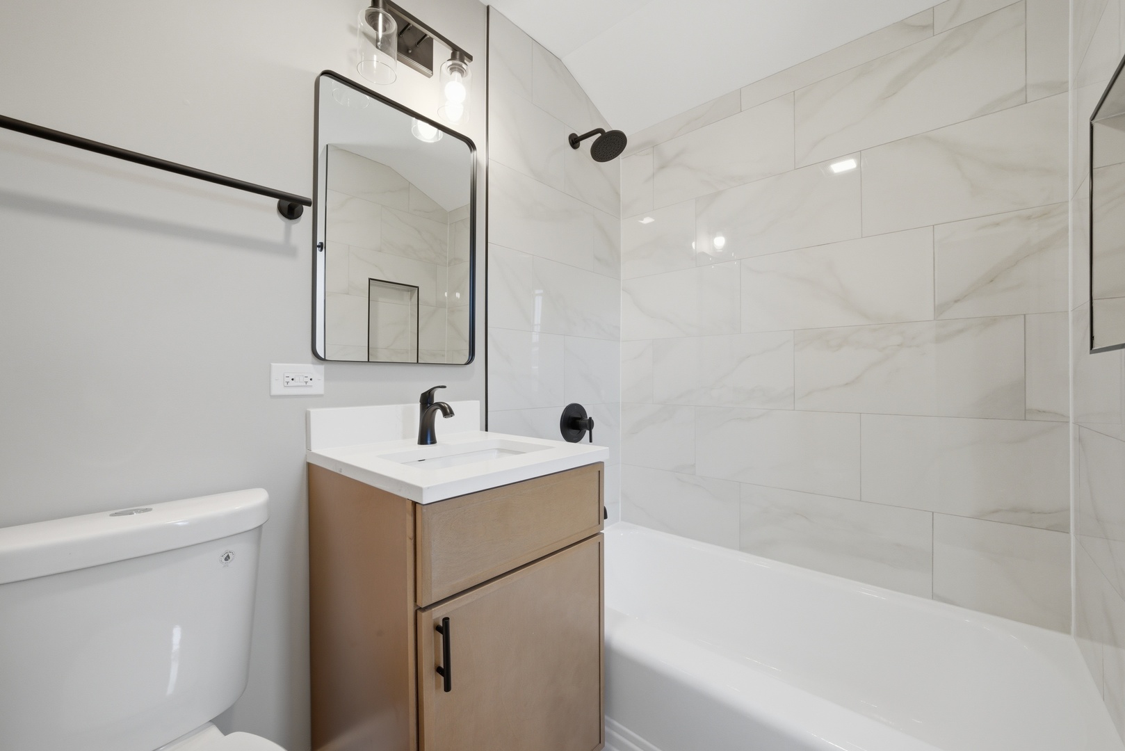 5127 S Hamlin Avenue, Chicago, IL 60632