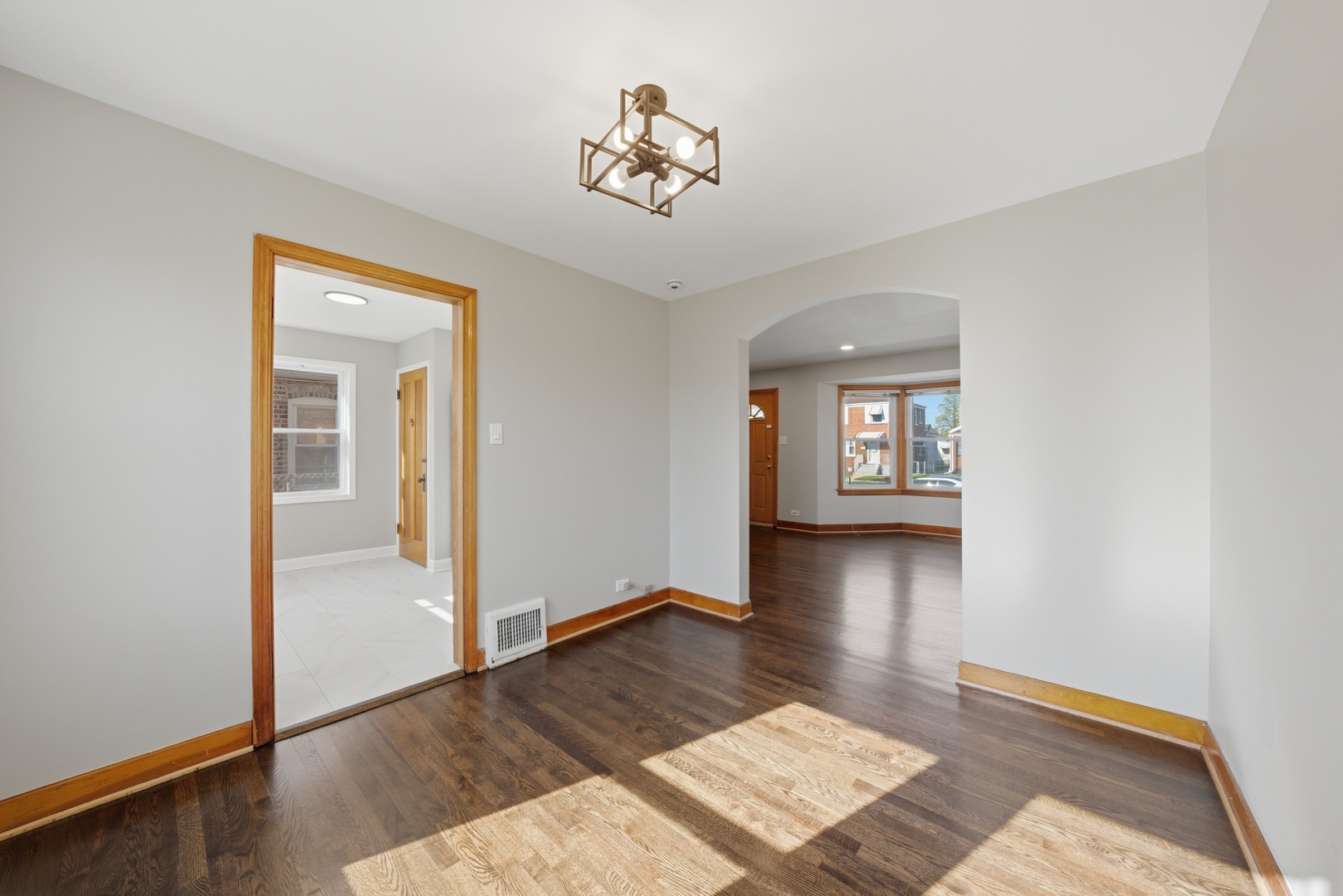 5127 S Hamlin Avenue, Chicago, IL 60632