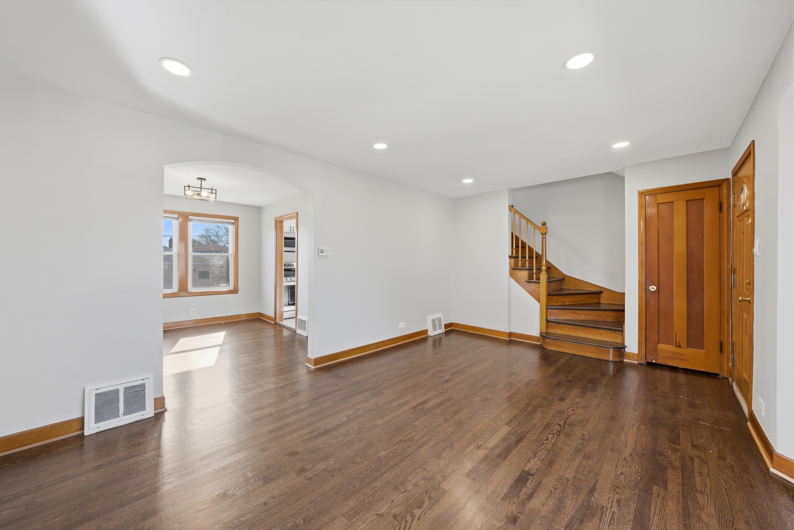 5127 S Hamlin Avenue, Chicago, IL 60632