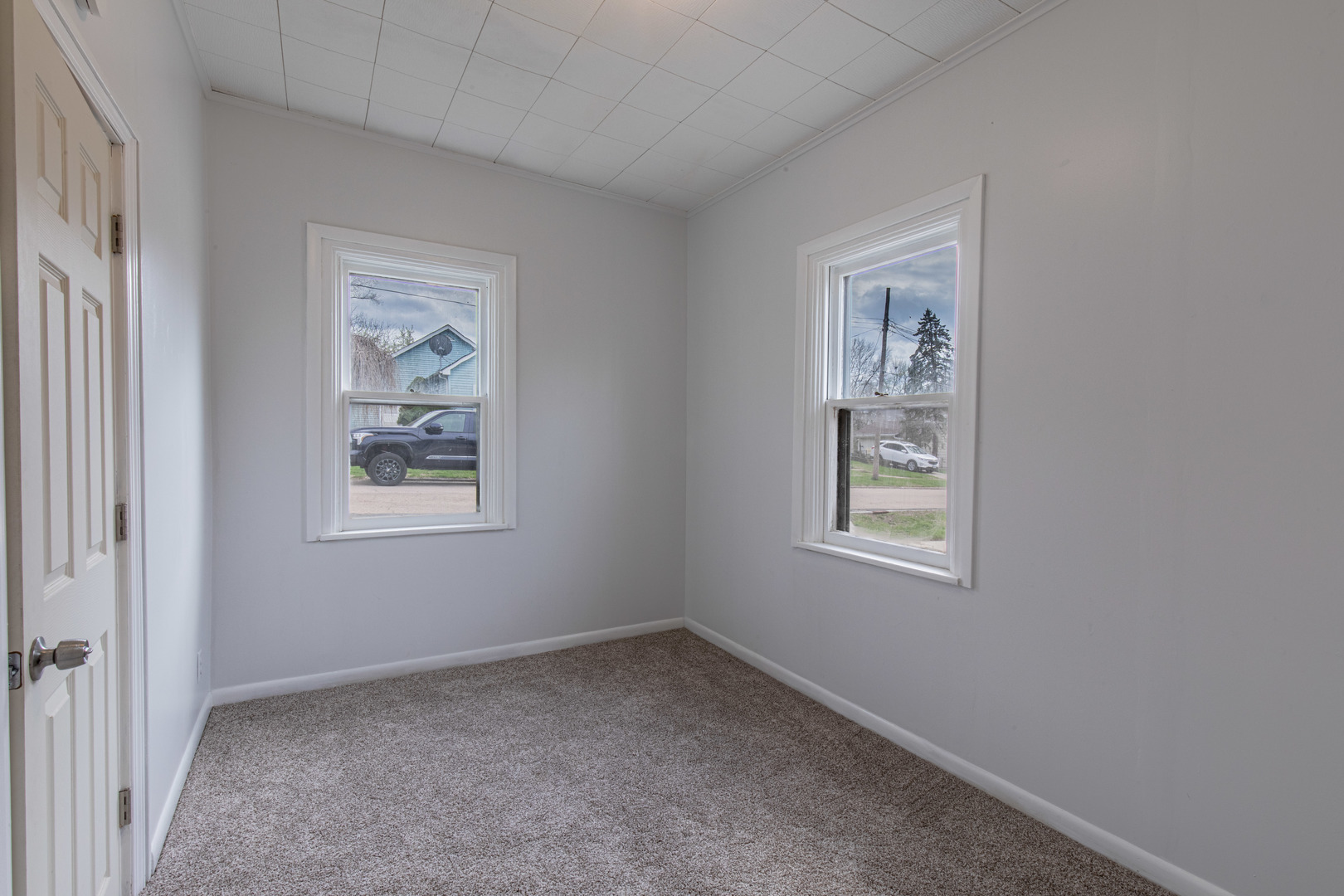 512 W Chestnut Street, Dalzell, IL 61320