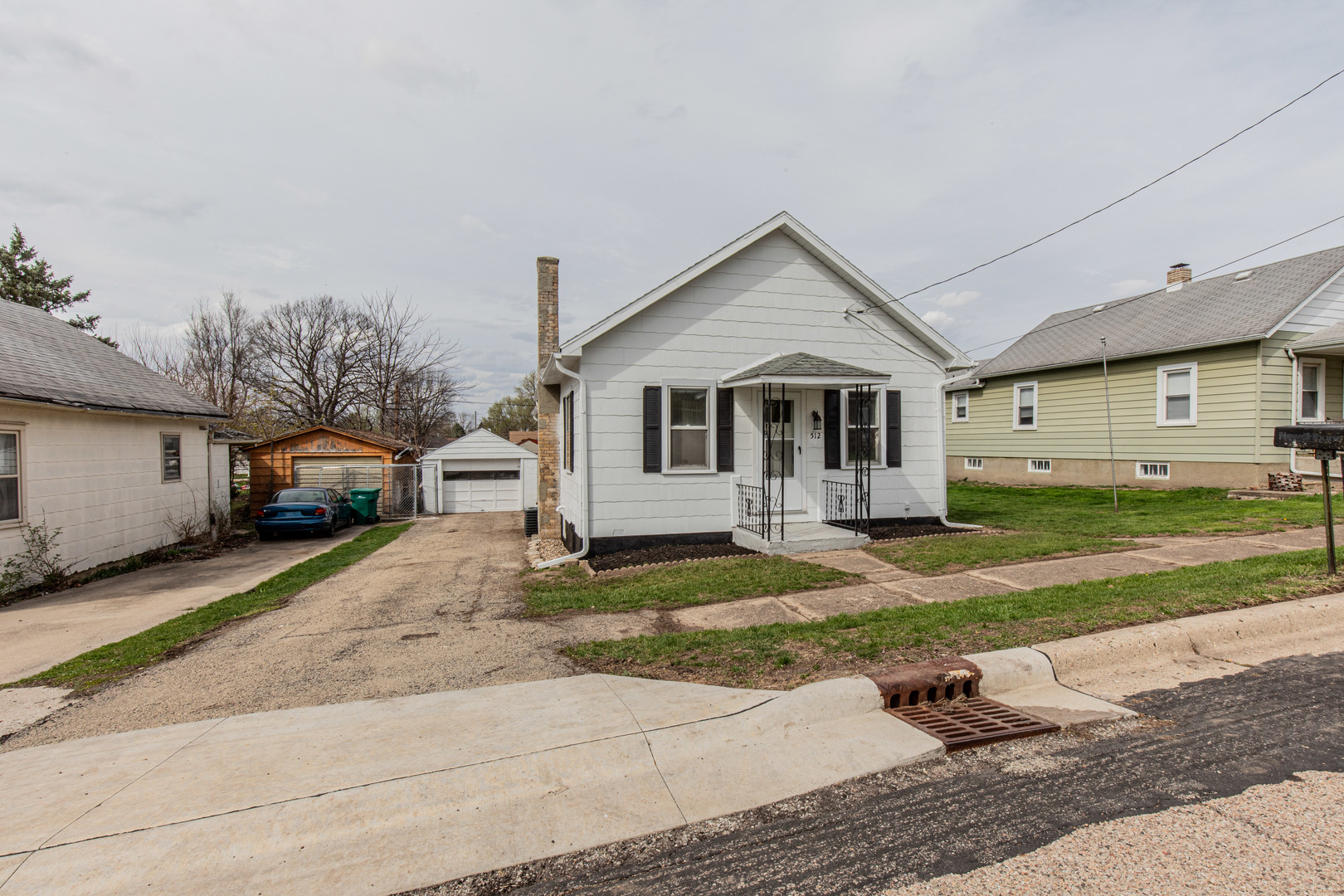 512 W Chestnut Street, Dalzell, IL 61320