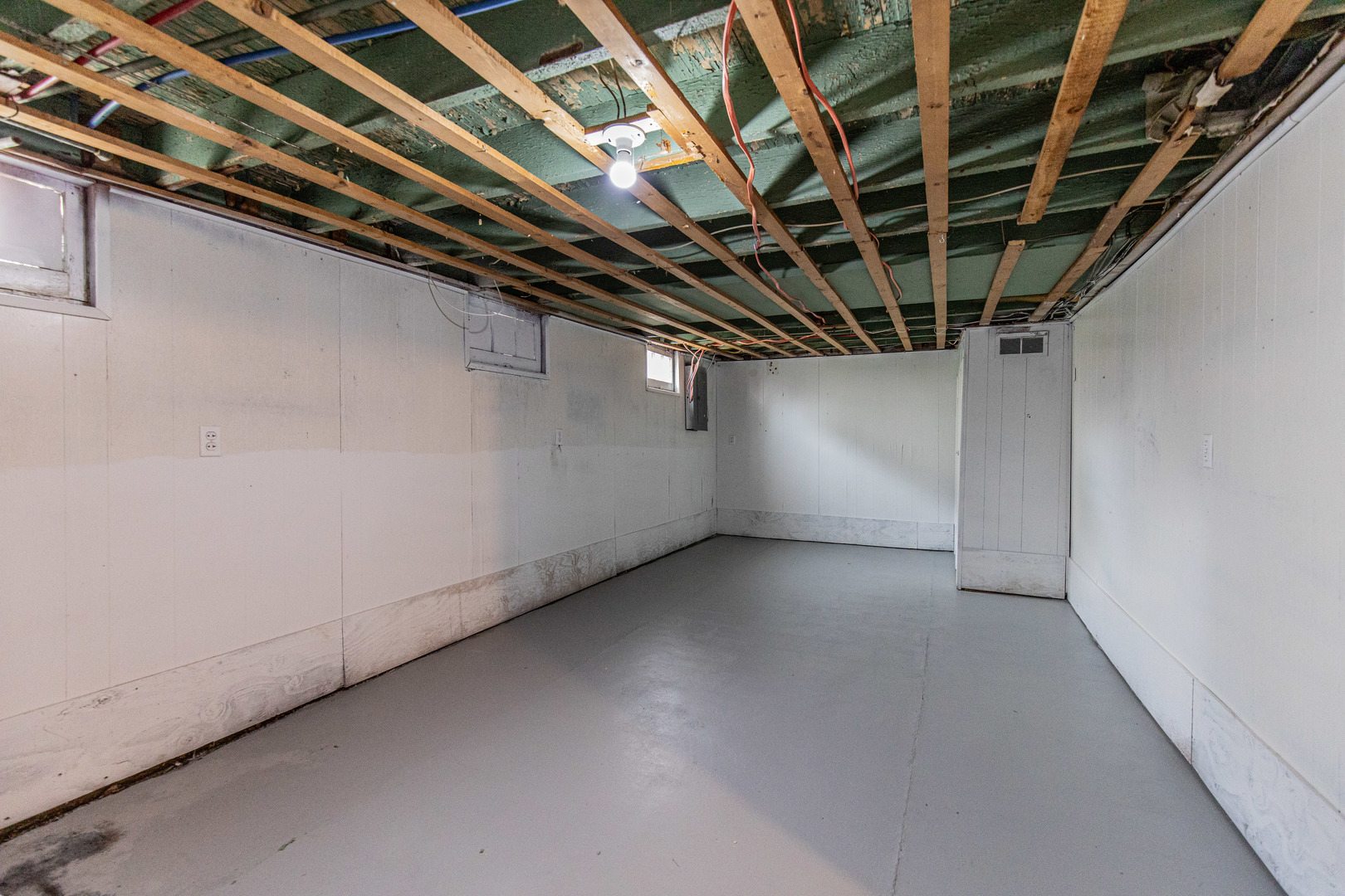 512 W Chestnut Street, Dalzell, IL 61320