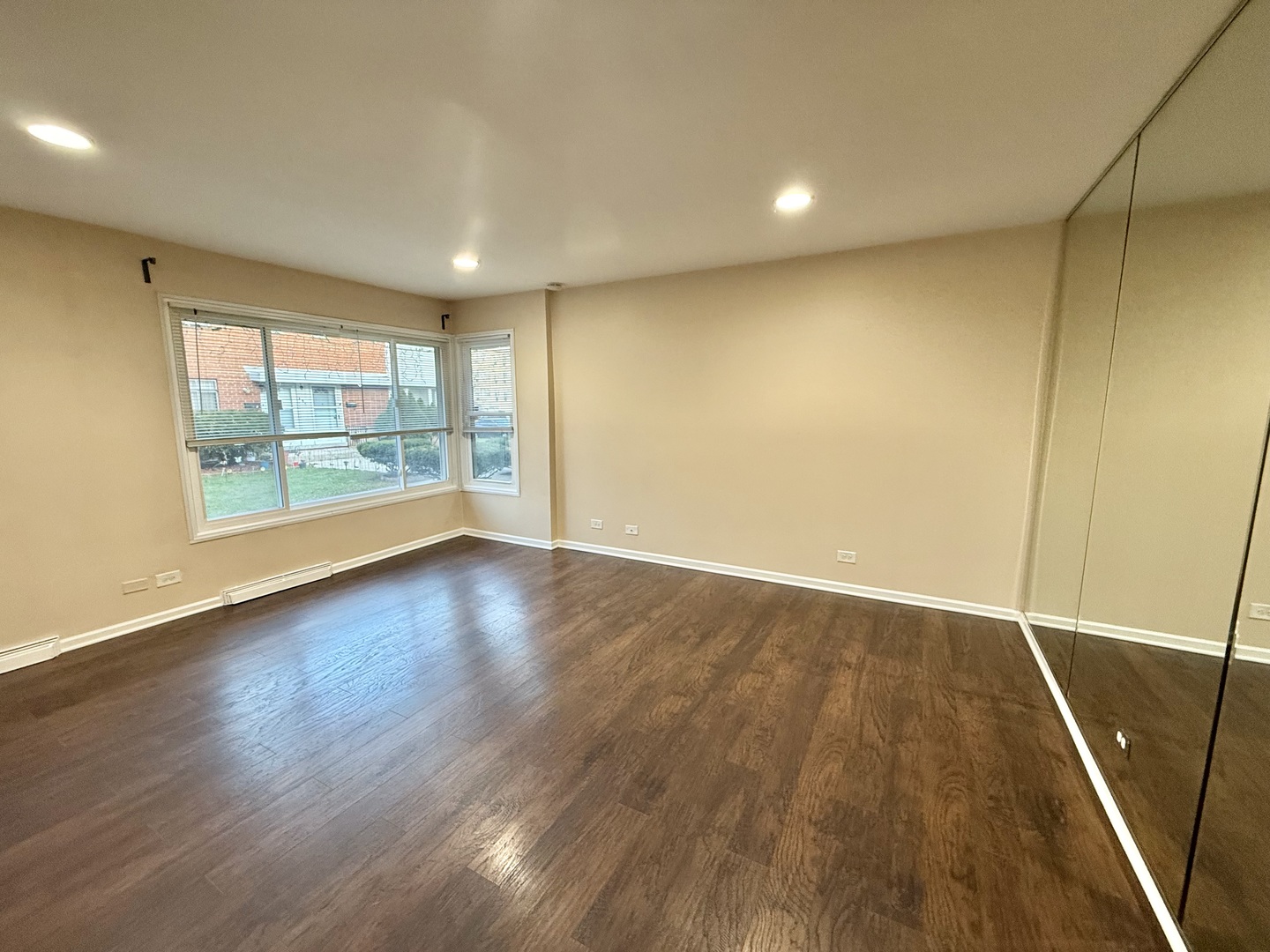 4926 Crain Street #C, Skokie, IL 60077