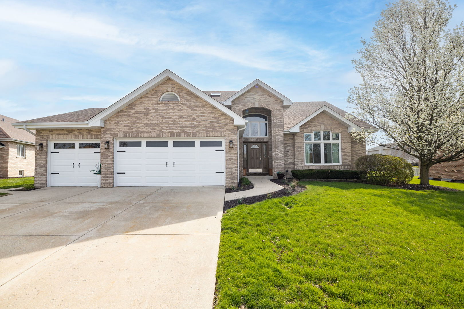 19443 Edgebrook Lane, Tinley Park, IL 60487