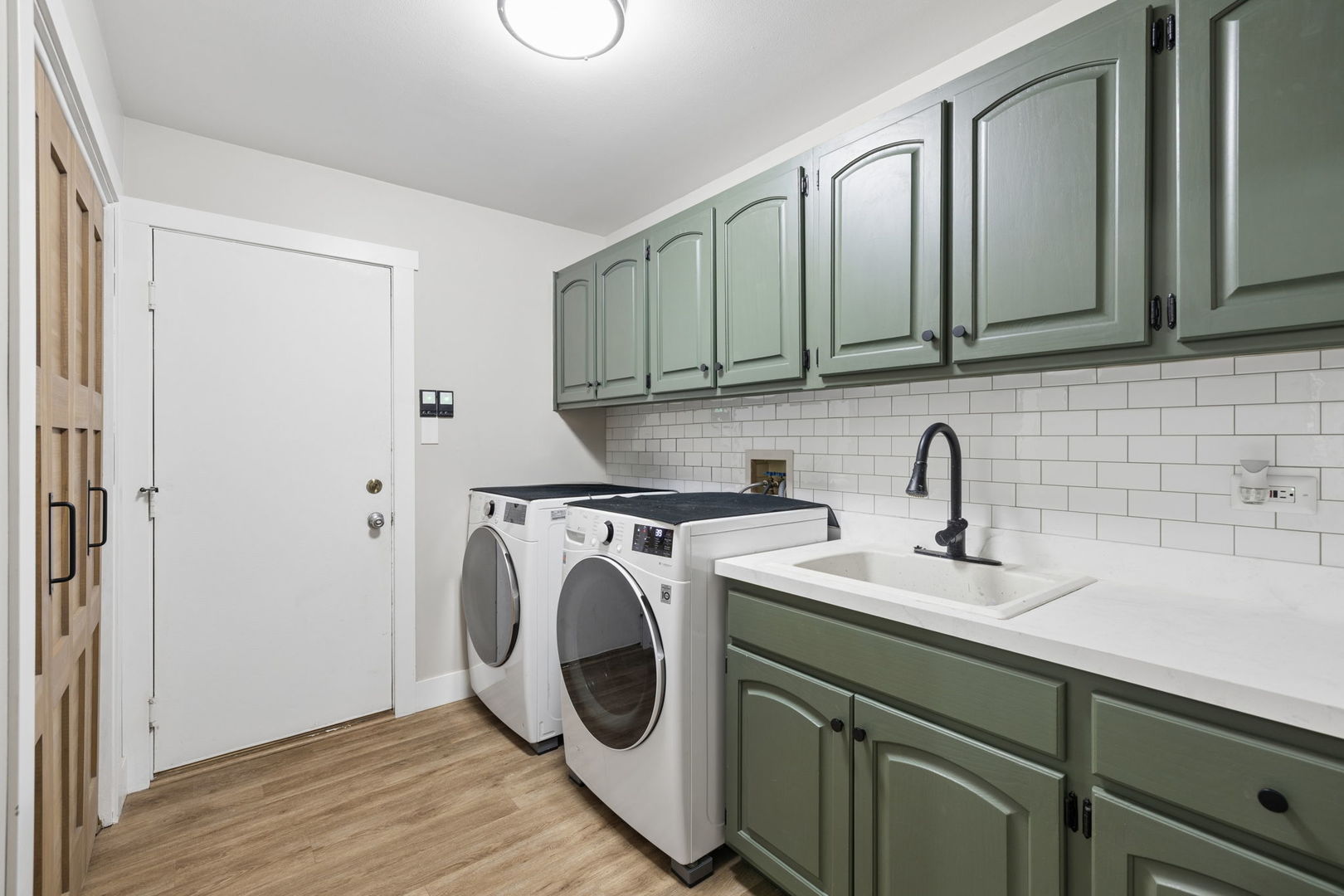 19443 Edgebrook Lane, Tinley Park, IL 60487