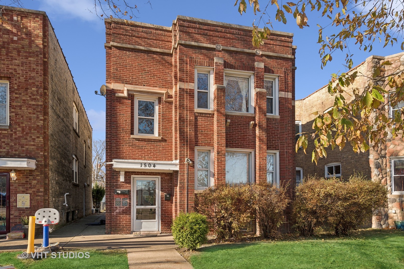 1504 Pitner Avenue, Evanston, IL 60201