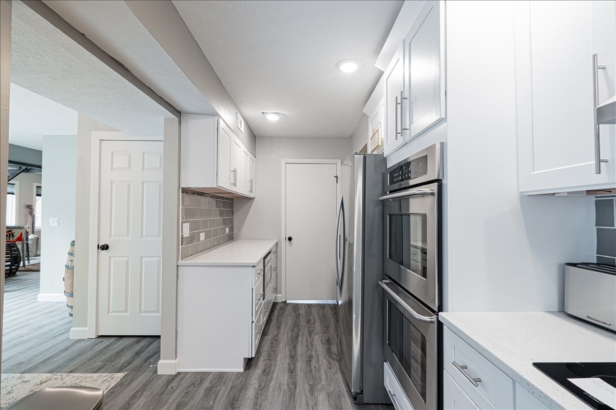 6 Kenfield Circle, Bloomington, IL 61704