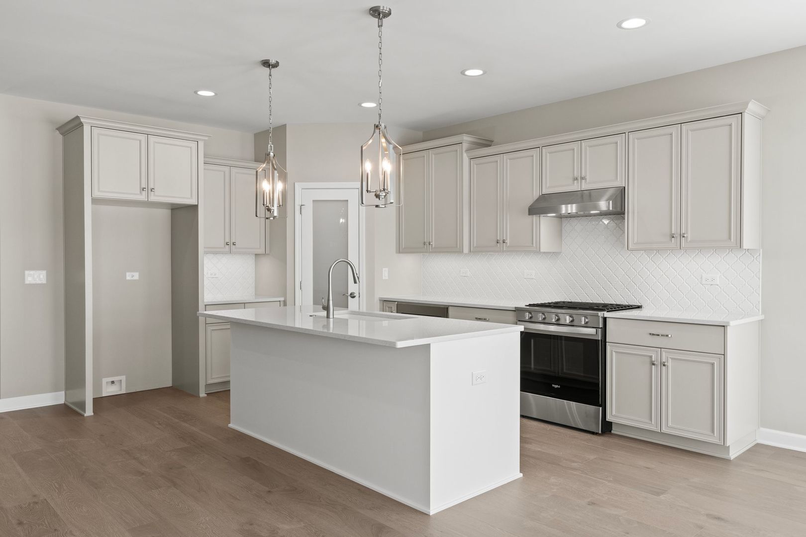 16551 Kayla Drive, Lemont, IL 60439