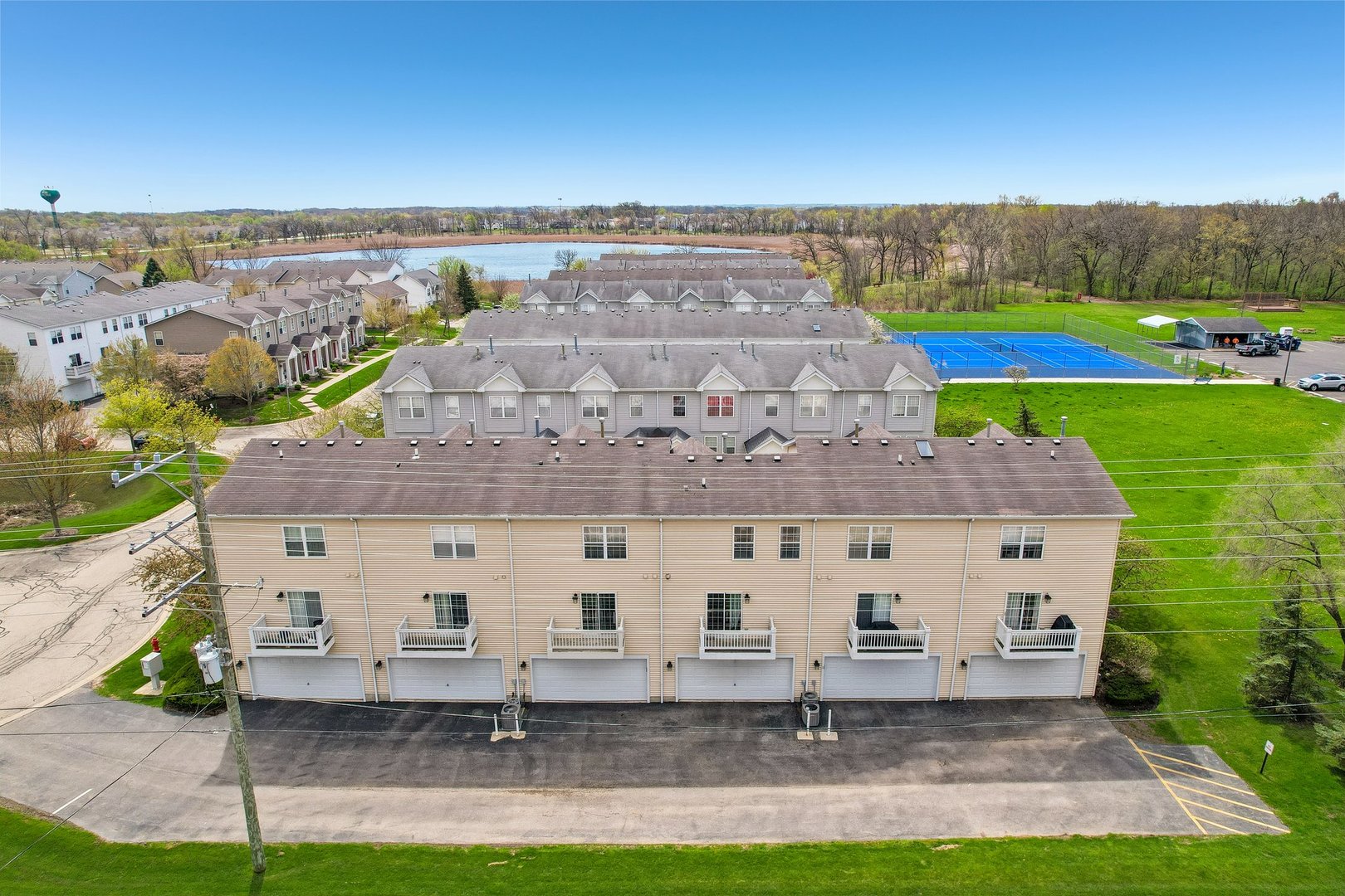 Hainesville, IL 60073