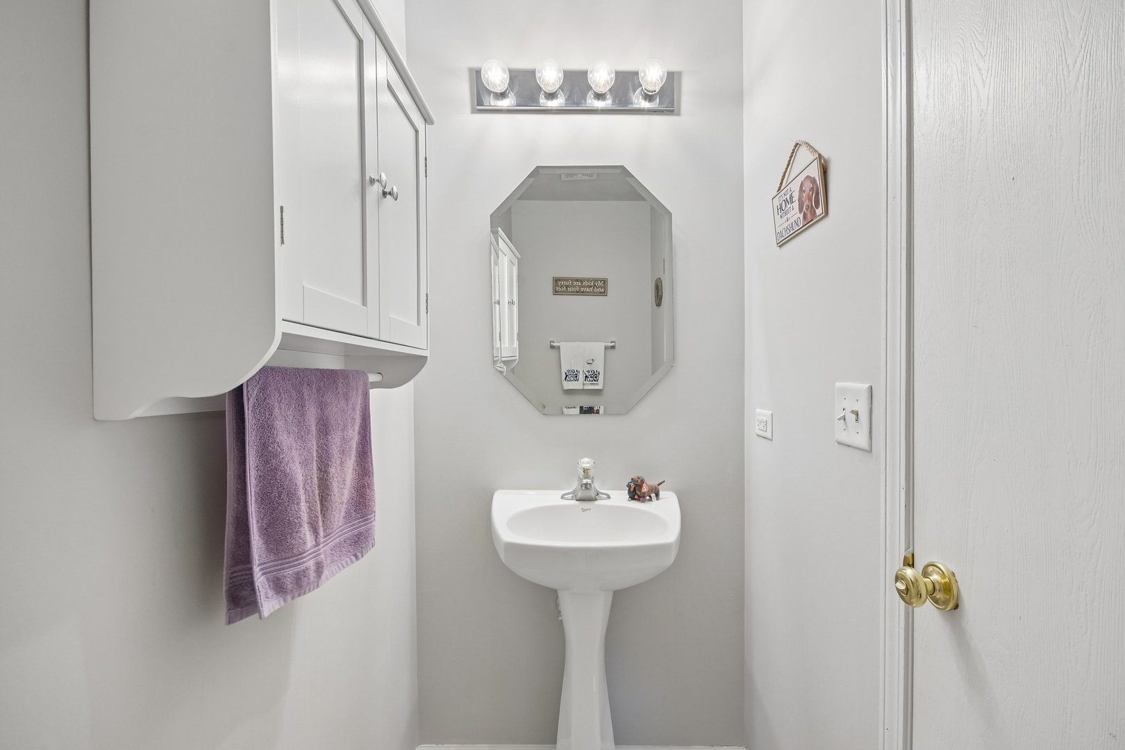 Hainesville, IL 60073