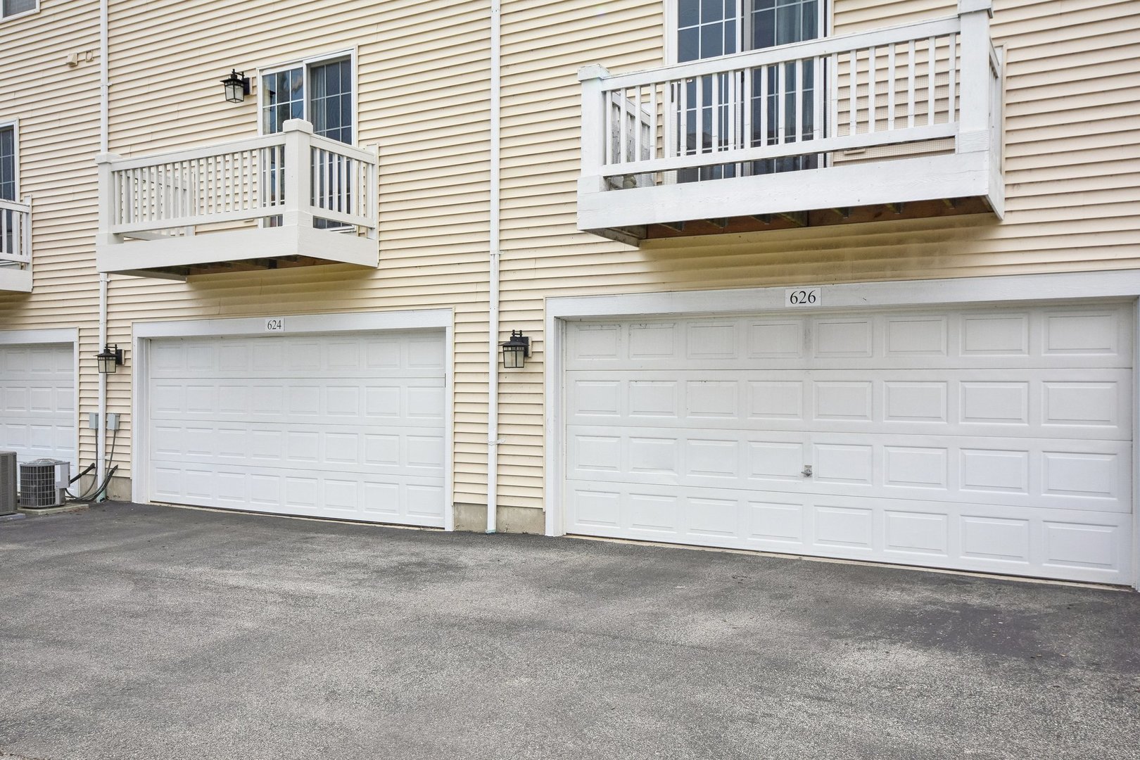 Hainesville, IL 60073