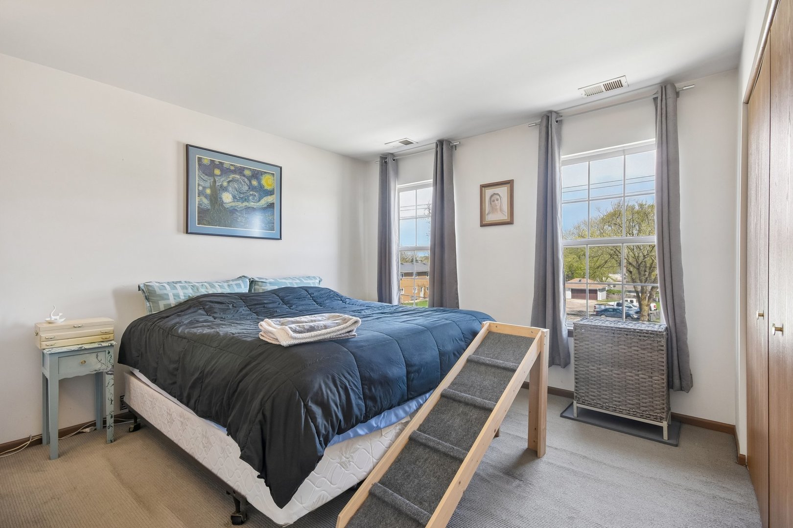 Hainesville, IL 60073