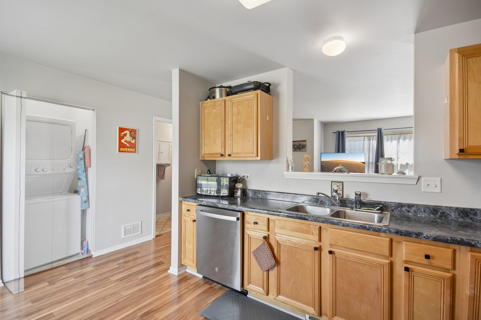 Hainesville, IL 60073