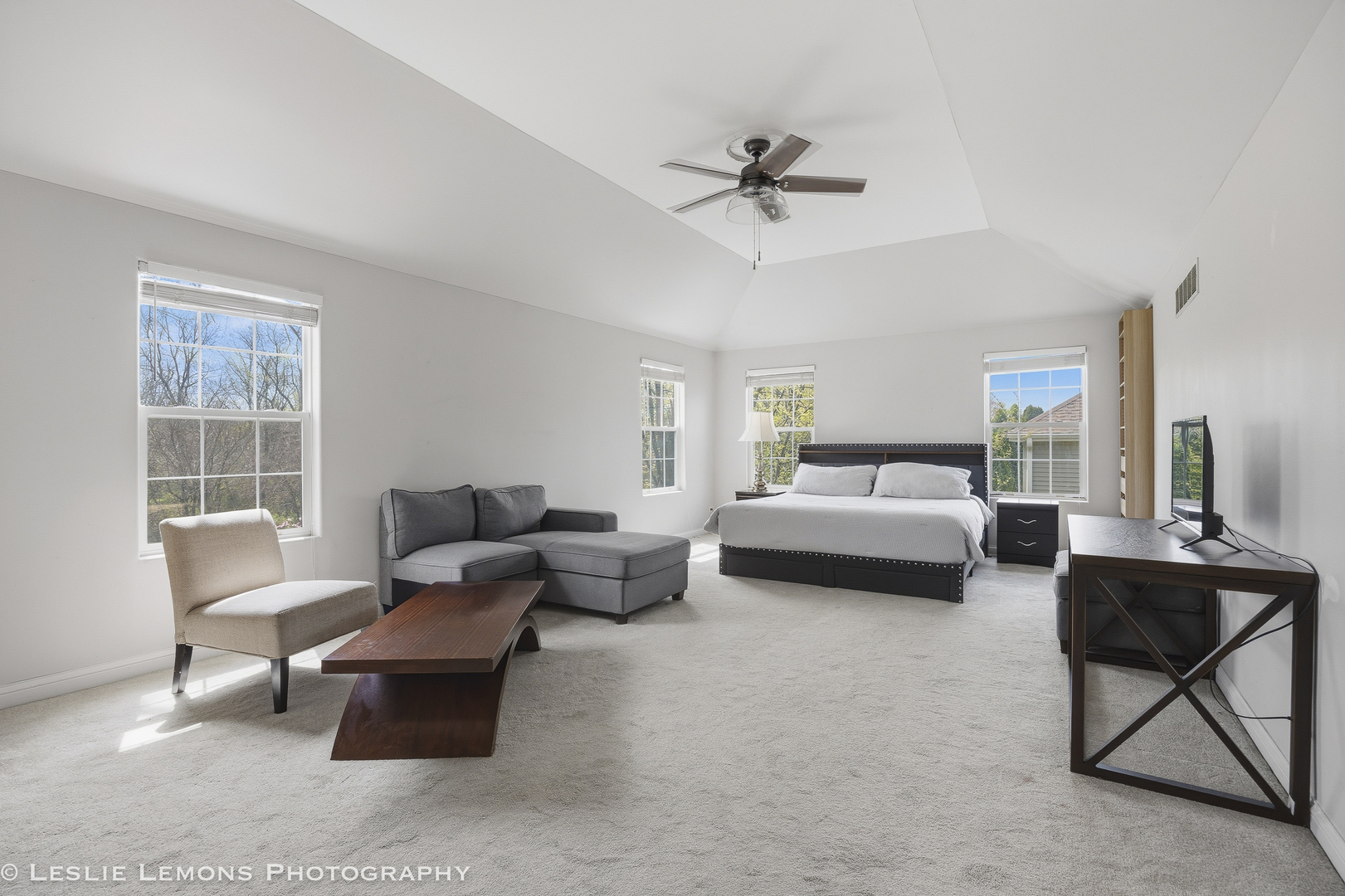 492 Bond Drive, Batavia, IL 60510