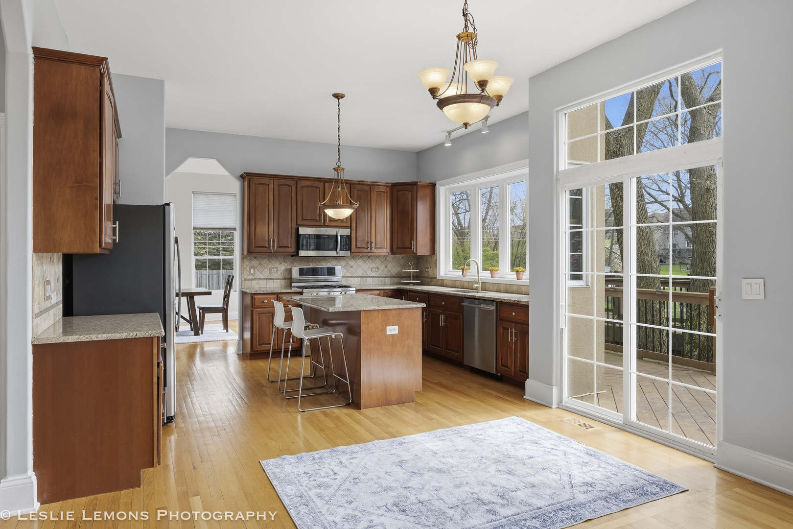 492 Bond Drive, Batavia, IL 60510