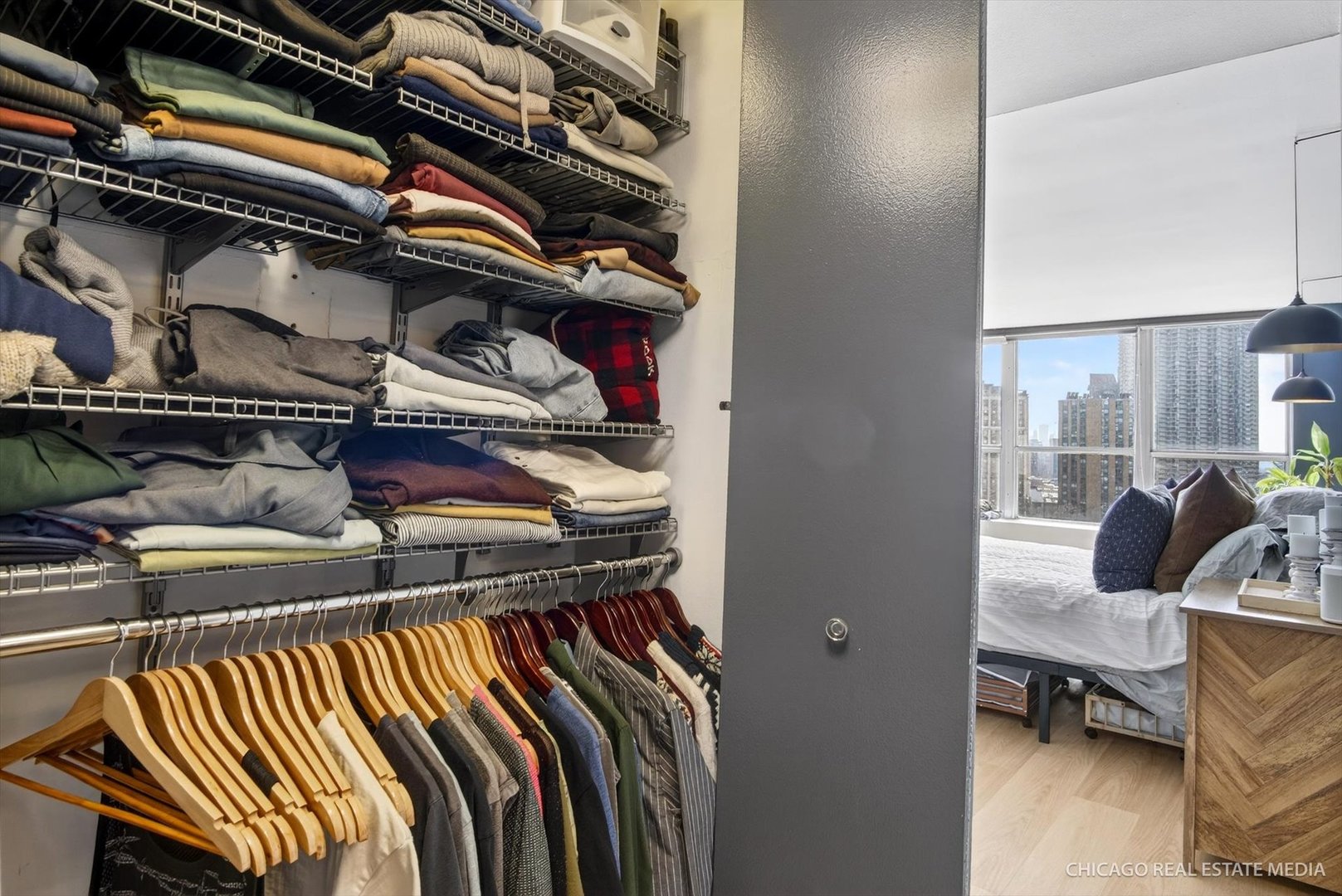 655 W IRVING PARK Road #1101, Chicago, IL 60613