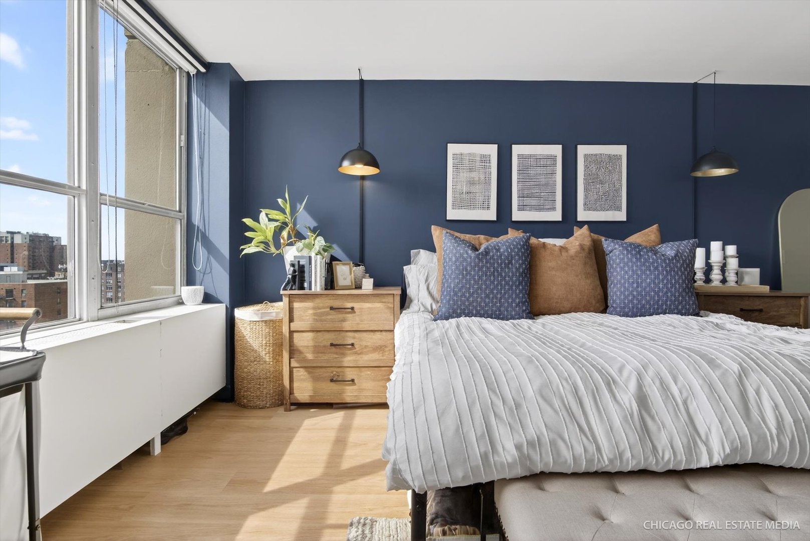 655 W IRVING PARK Road #1101, Chicago, IL 60613