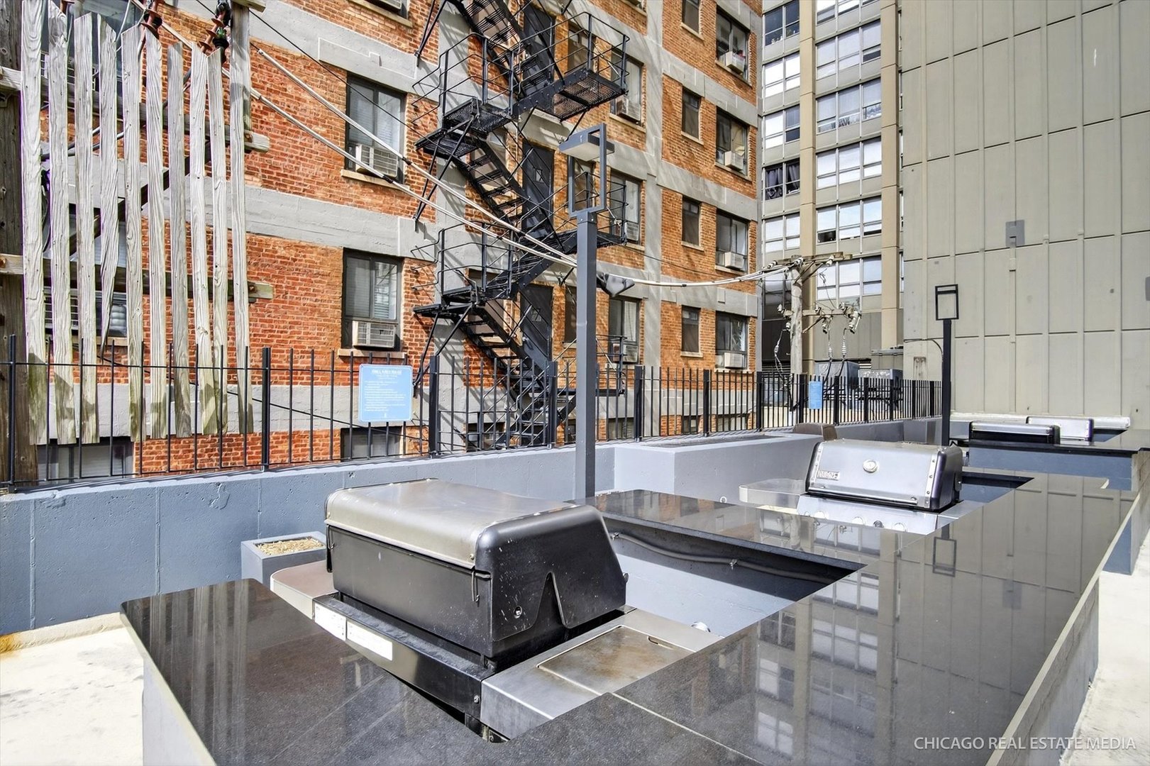 655 W IRVING PARK Road #1101, Chicago, IL 60613