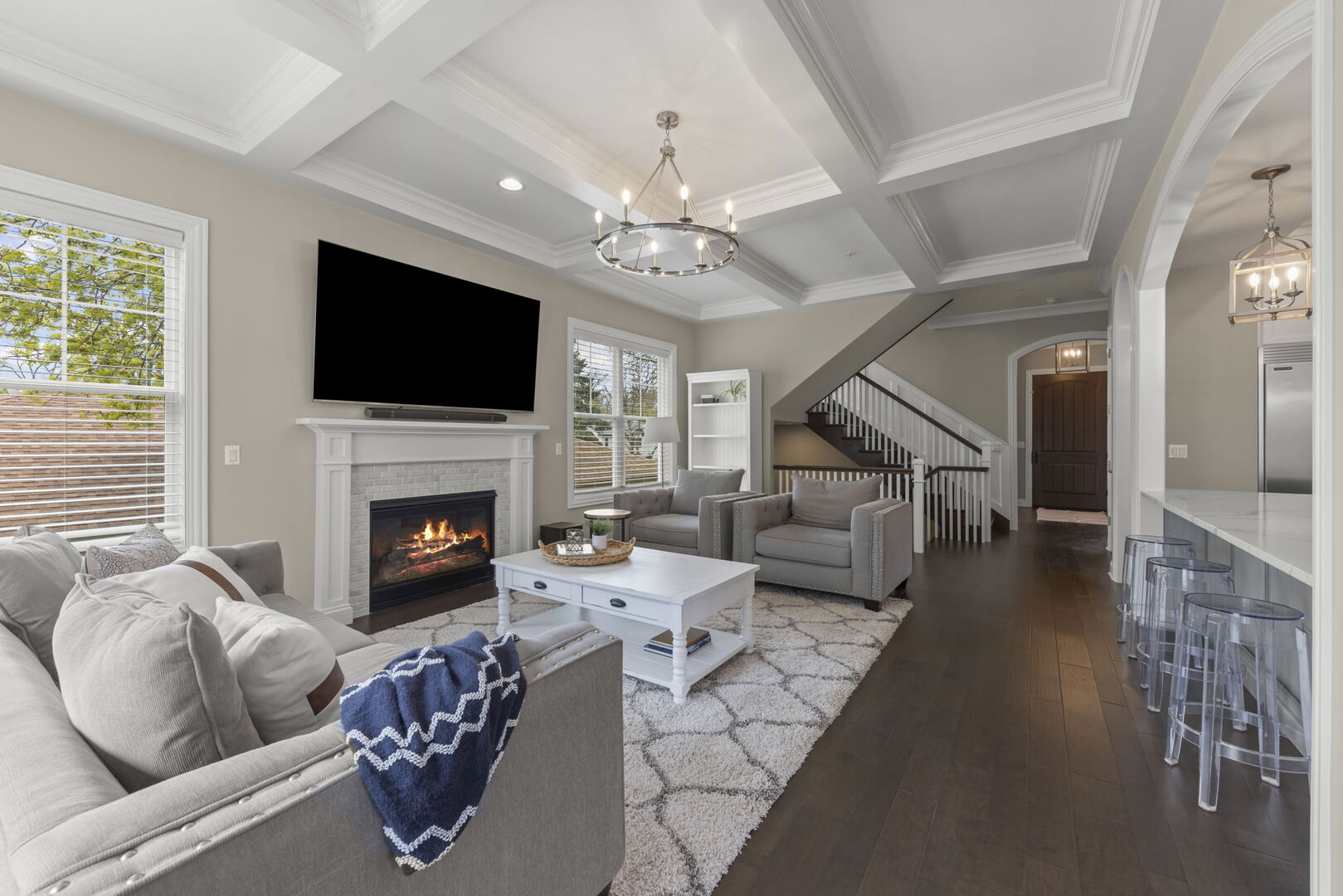 359 Hawthorne Boulevard, Glen Ellyn, IL 60137