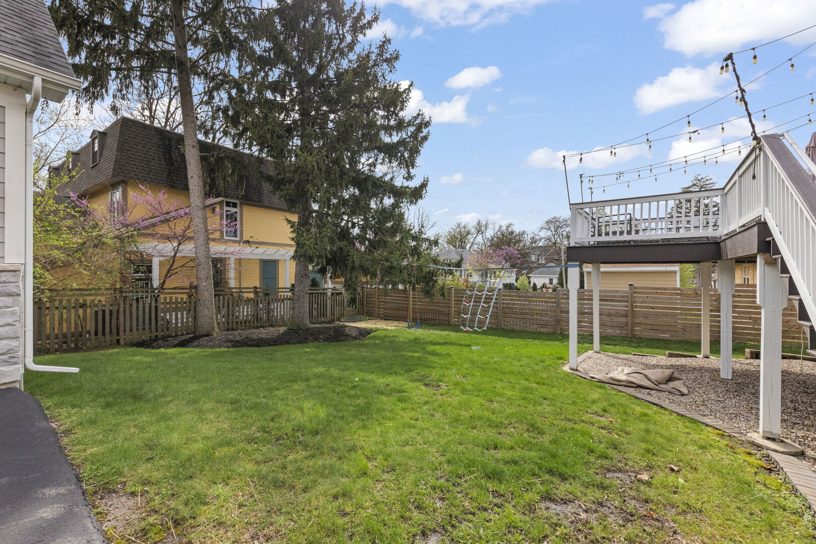 359 Hawthorne Boulevard, Glen Ellyn, IL 60137