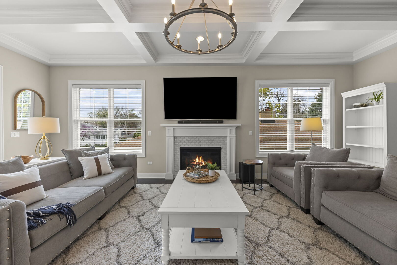 359 Hawthorne Boulevard, Glen Ellyn, IL 60137