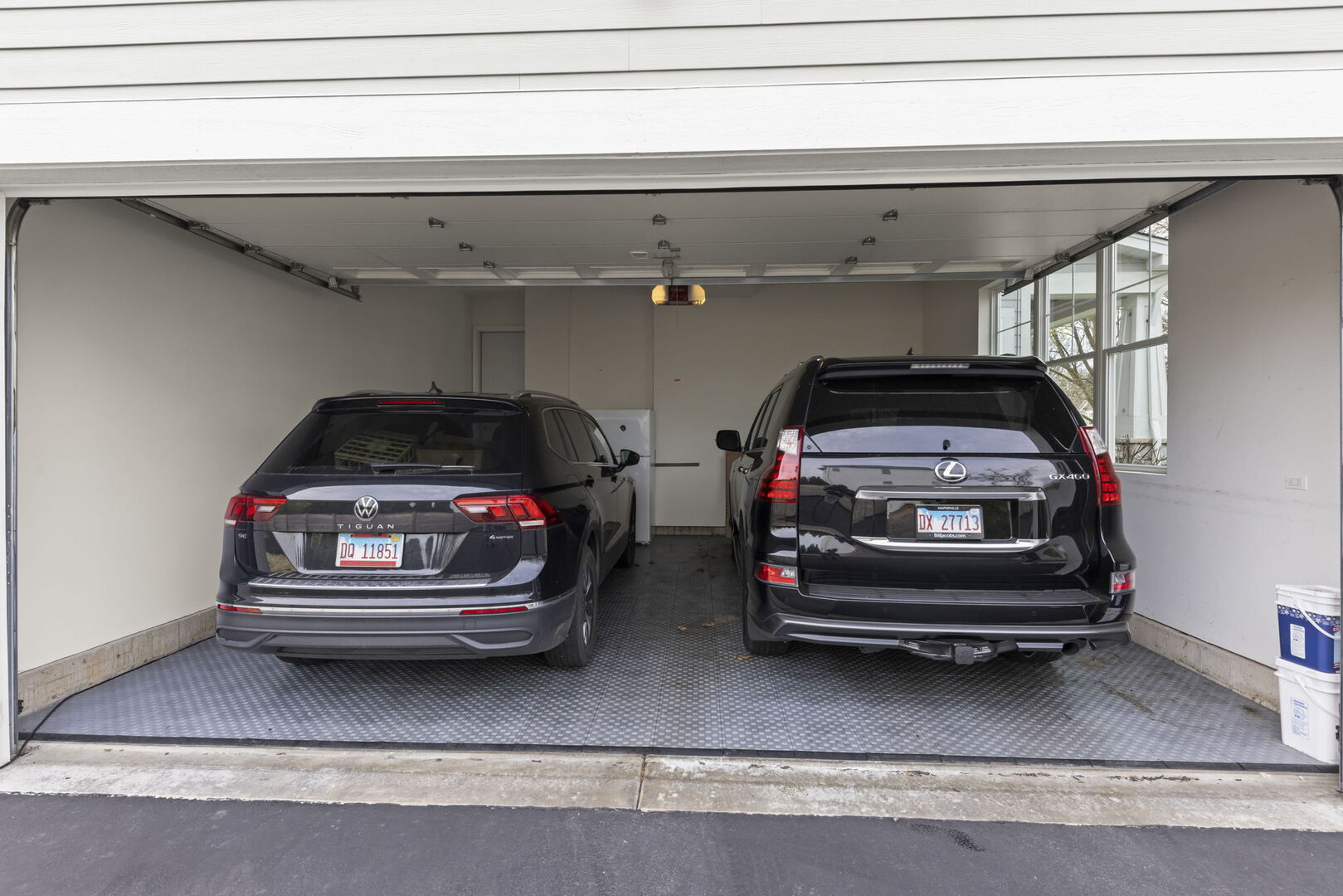 359 Hawthorne Boulevard, Glen Ellyn, IL 60137