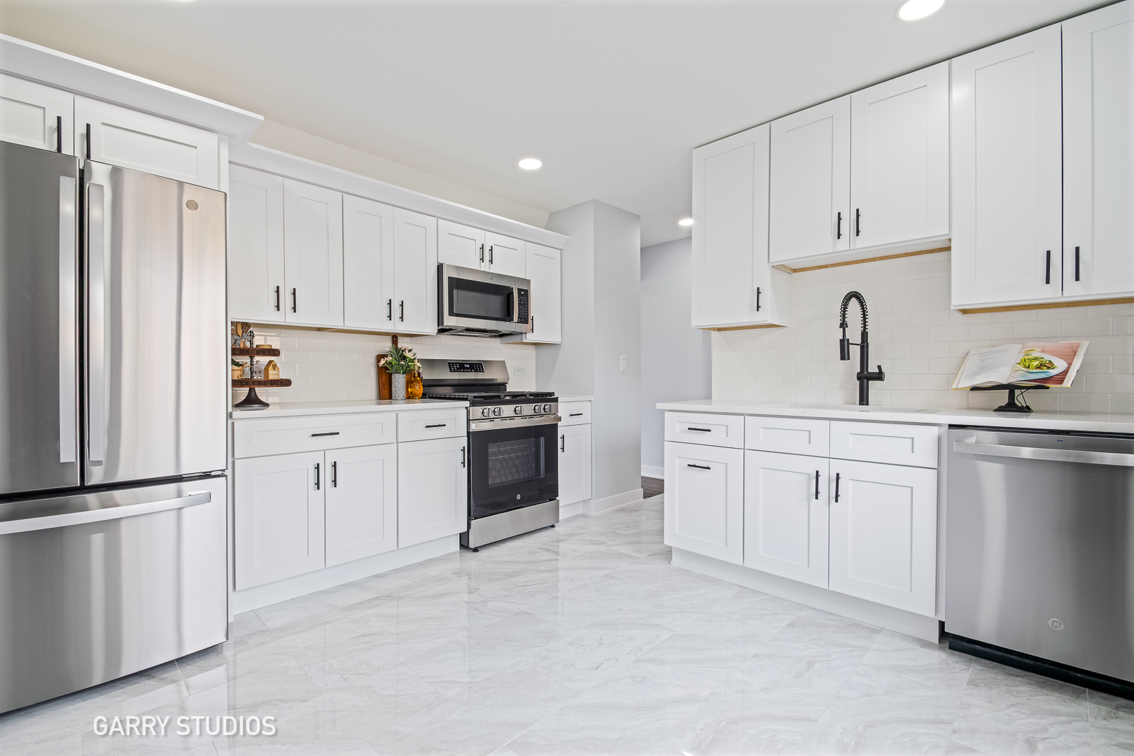 1212 N Wheeling Road, Mount Prospect, IL 60056