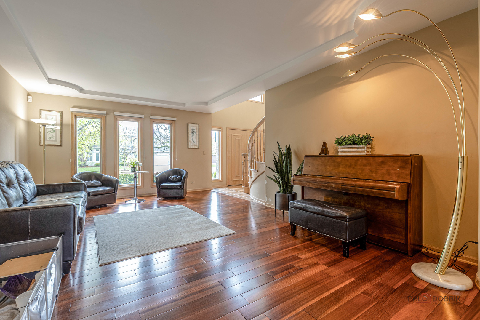 2755 Manu Court, Glenview, IL 60026