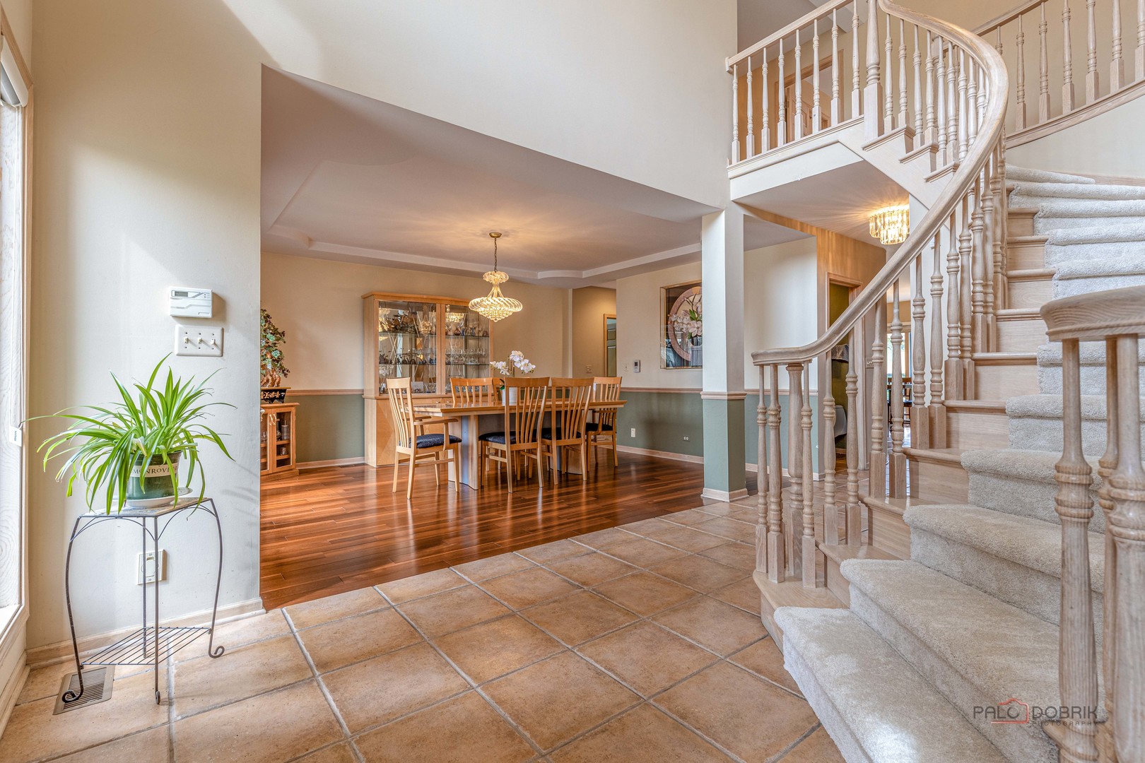 2755 Manu Court, Glenview, IL 60026