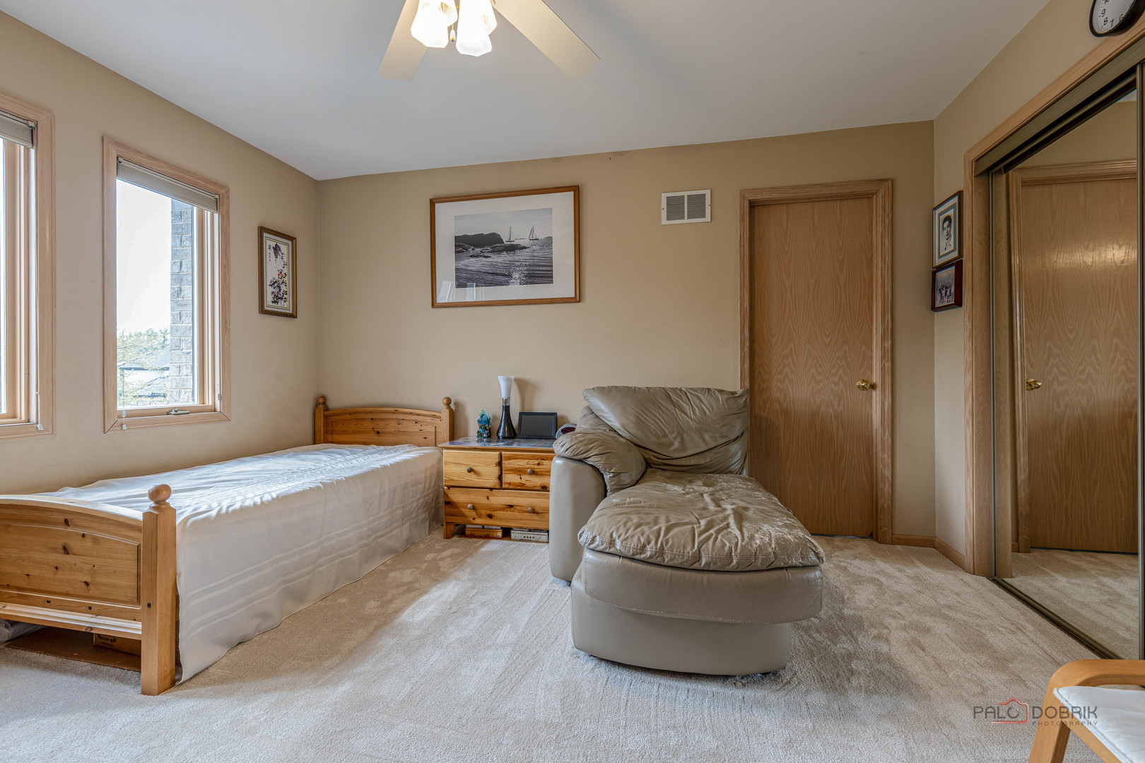 2755 Manu Court, Glenview, IL 60026