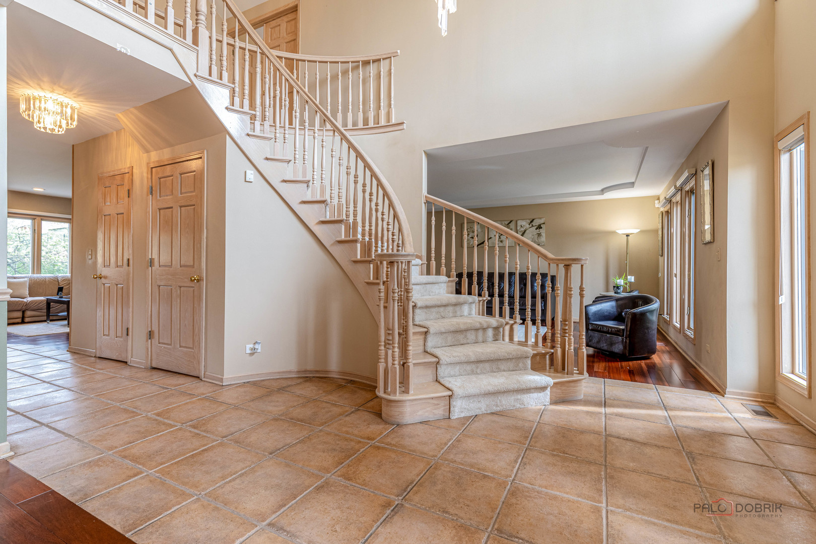 2755 Manu Court, Glenview, IL 60026