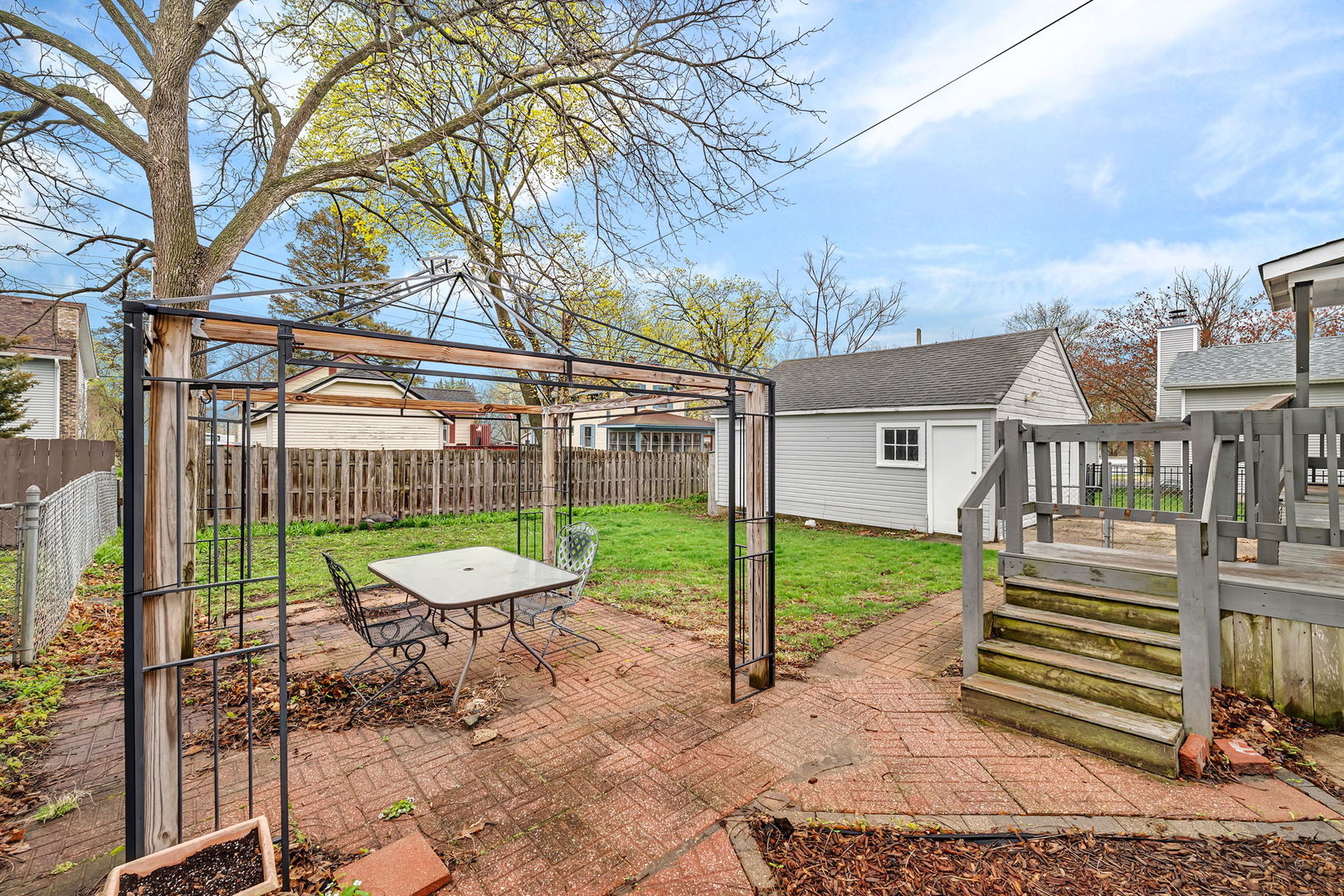 232 N Green Street, Carpentersville, IL 60110