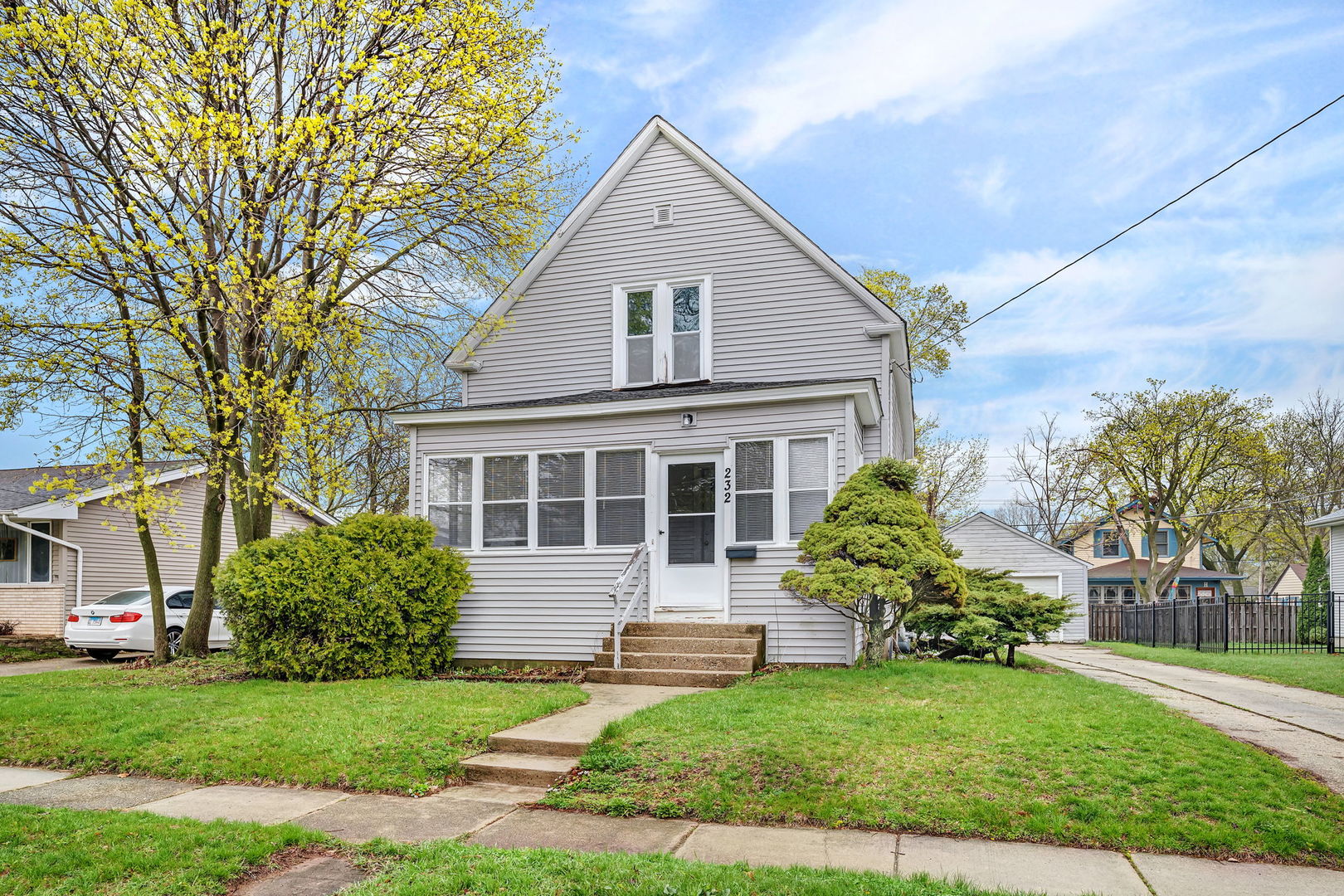 232 N Green Street, Carpentersville, IL 60110