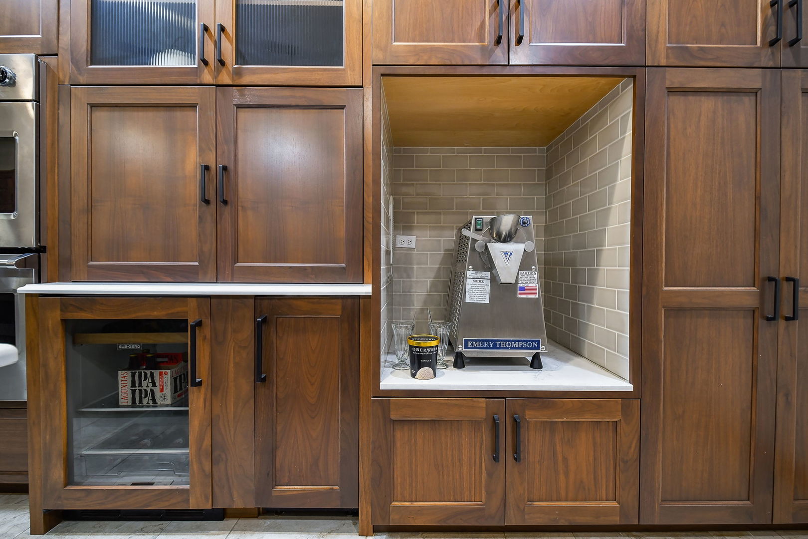 2009 MacKenzie Place #2009, Wheaton, IL 60187