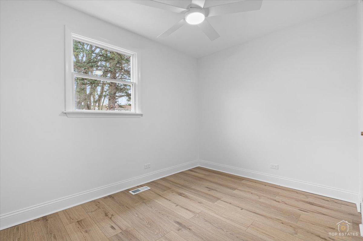 8766 S 83rd Court, Hickory Hills, IL 60457