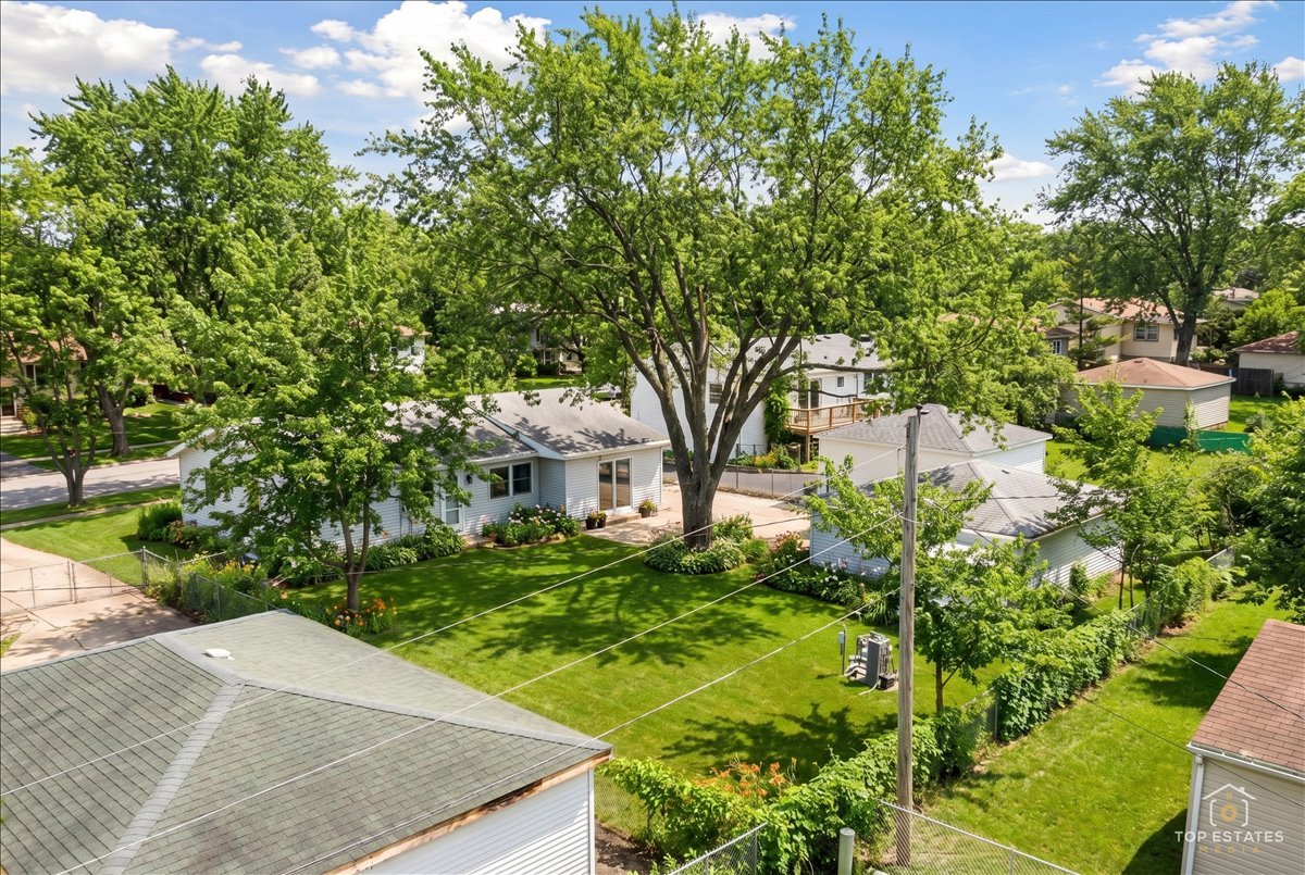 8766 S 83rd Court, Hickory Hills, IL 60457