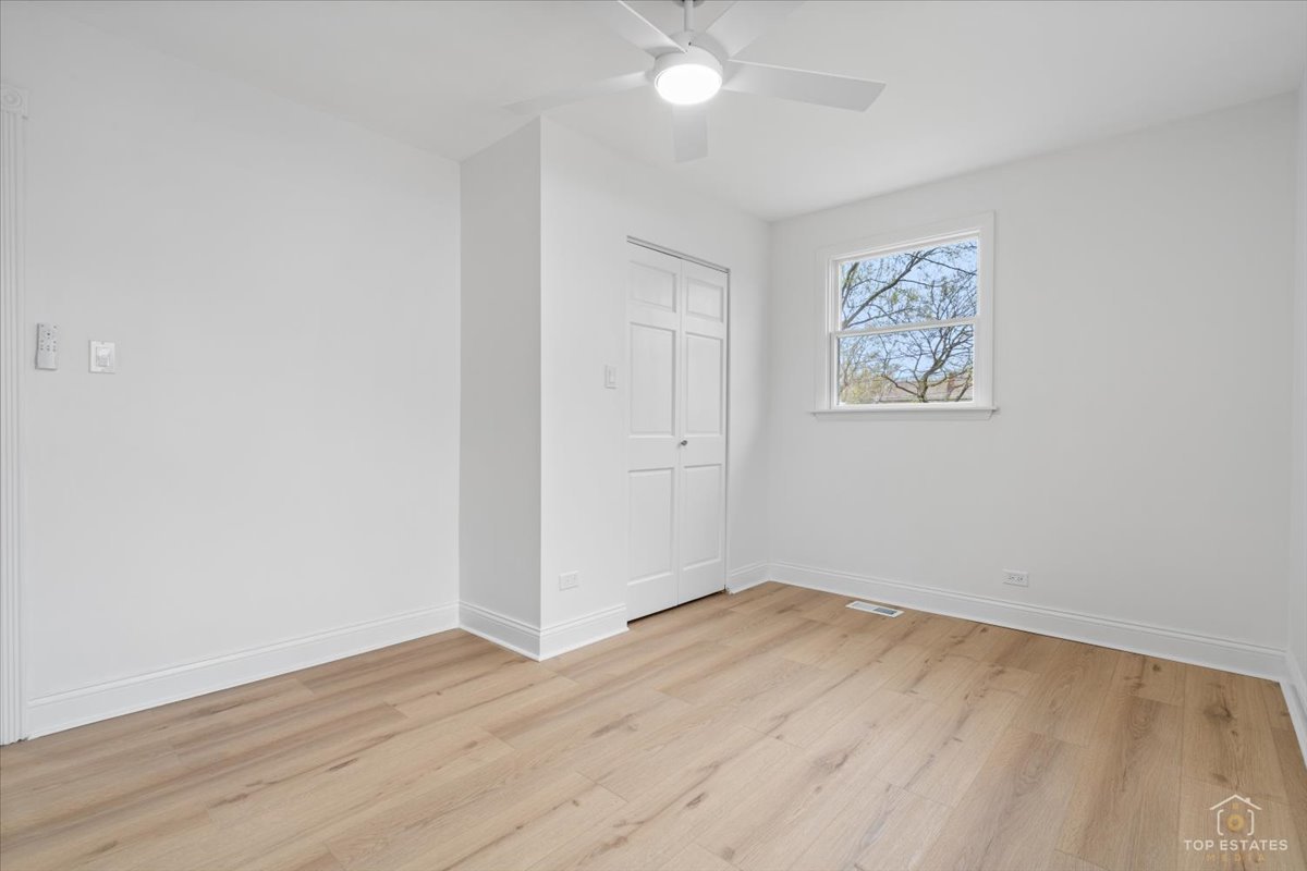 8766 S 83rd Court, Hickory Hills, IL 60457