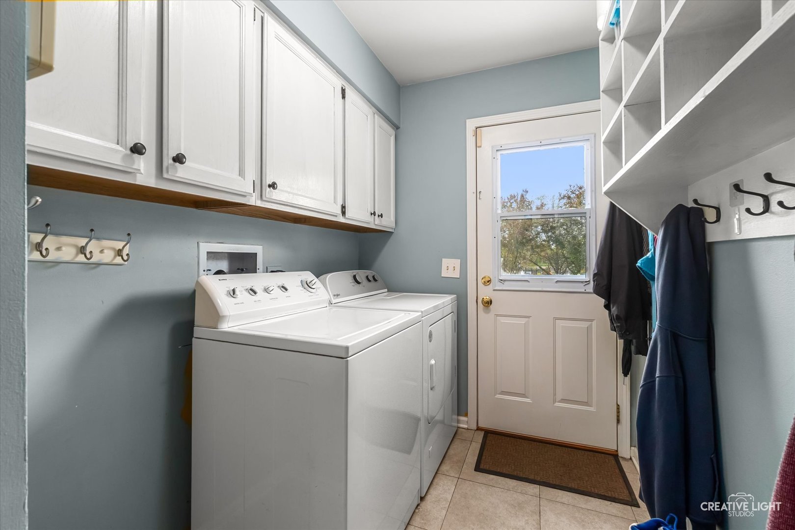 27W343 CHURCHILL Road, Winfield, IL 60190