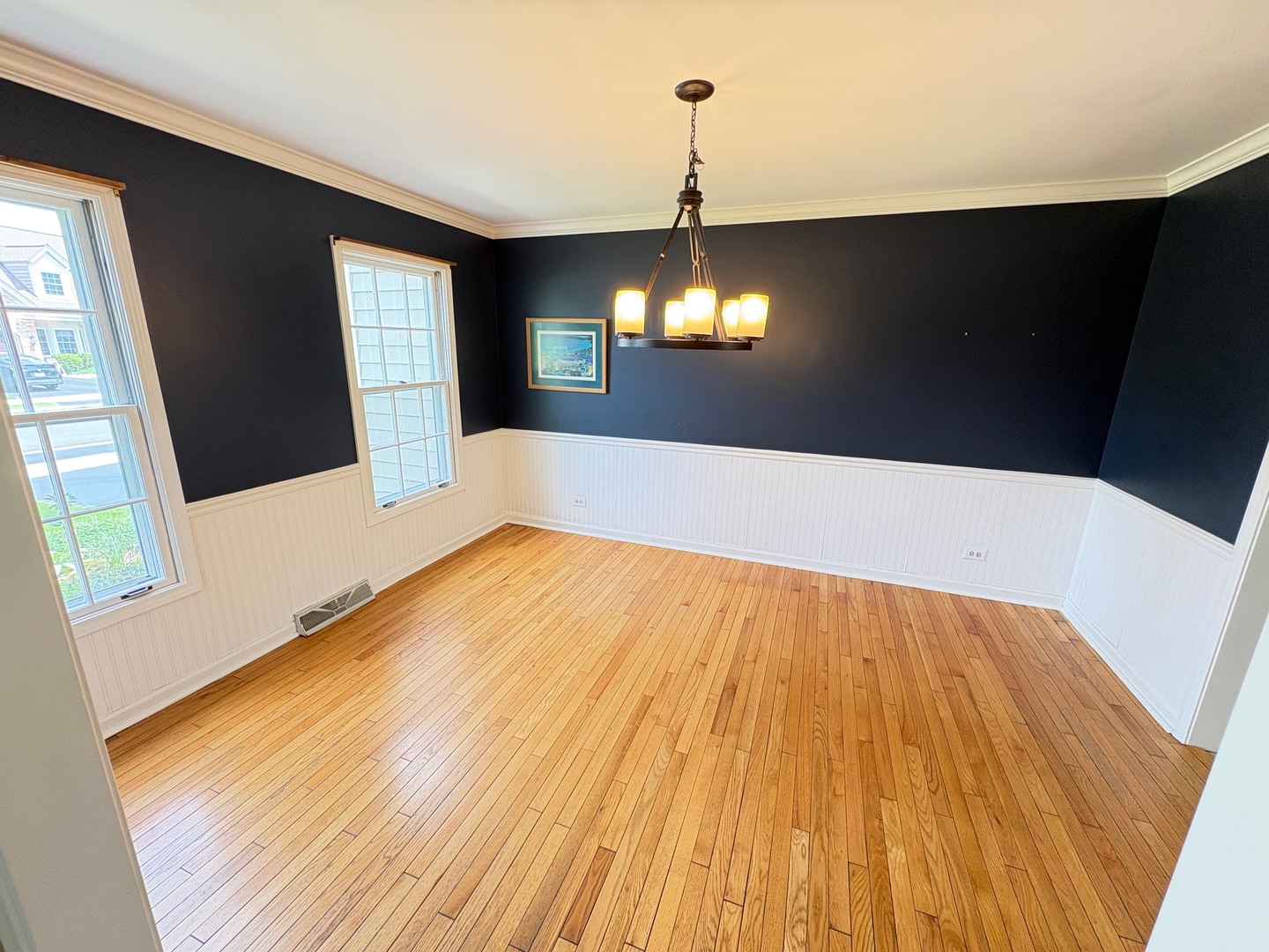 27W343 CHURCHILL Road, Winfield, IL 60190