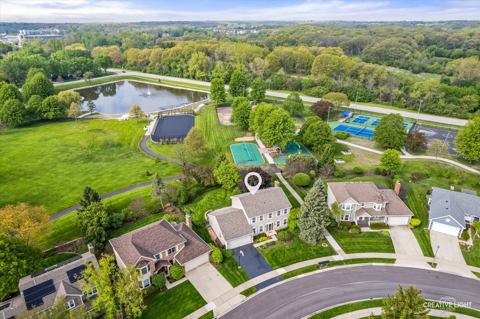 27W343 CHURCHILL Road, Winfield, IL 60190