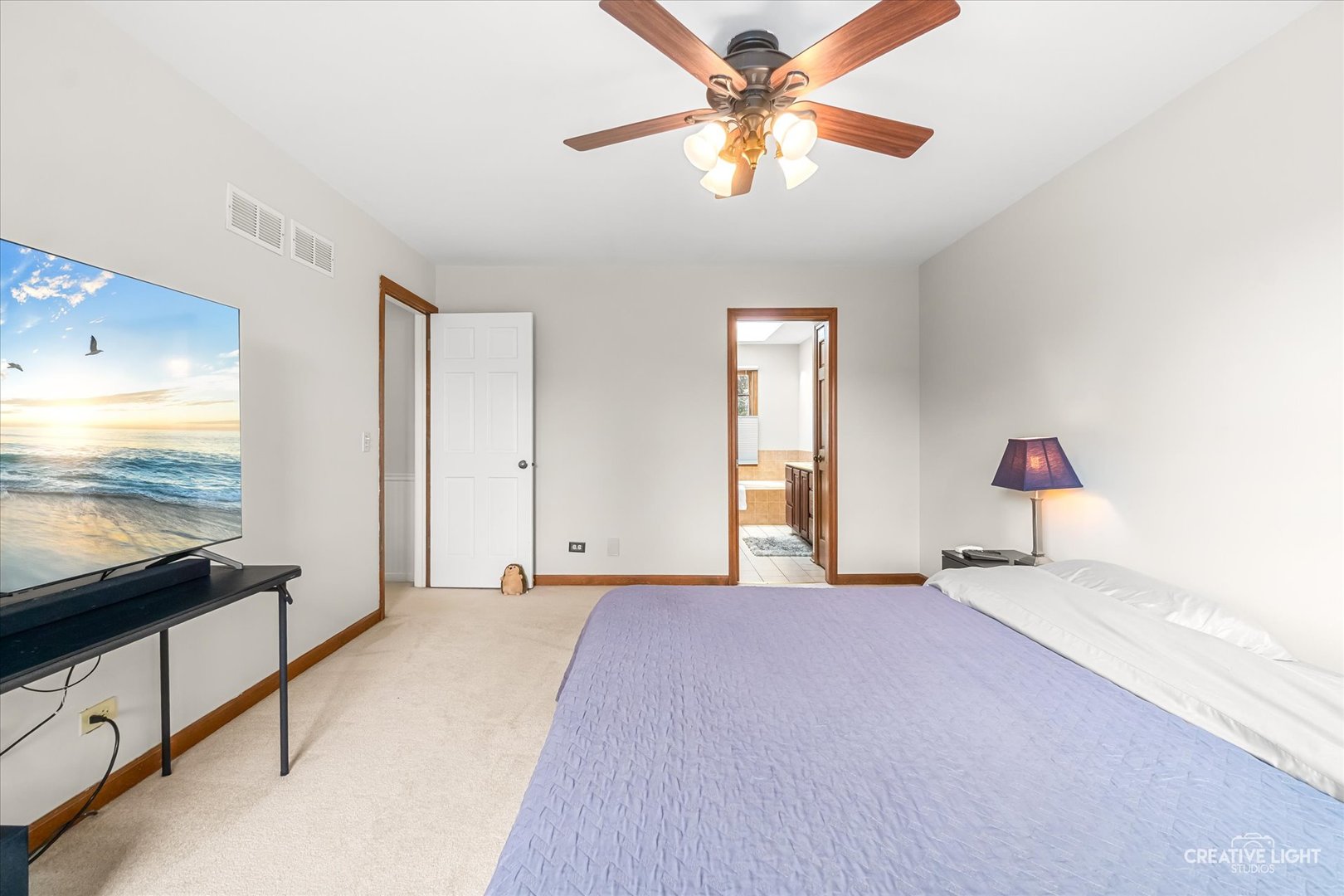27W343 CHURCHILL Road, Winfield, IL 60190