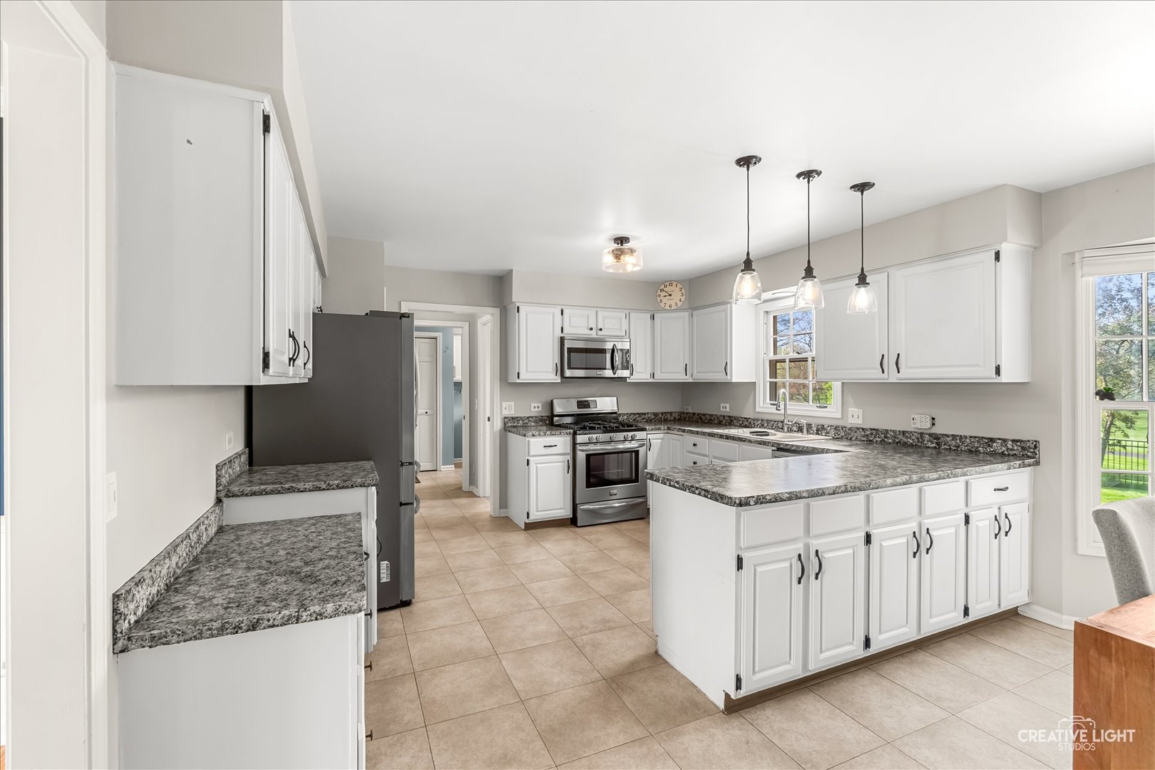 27W343 CHURCHILL Road, Winfield, IL 60190