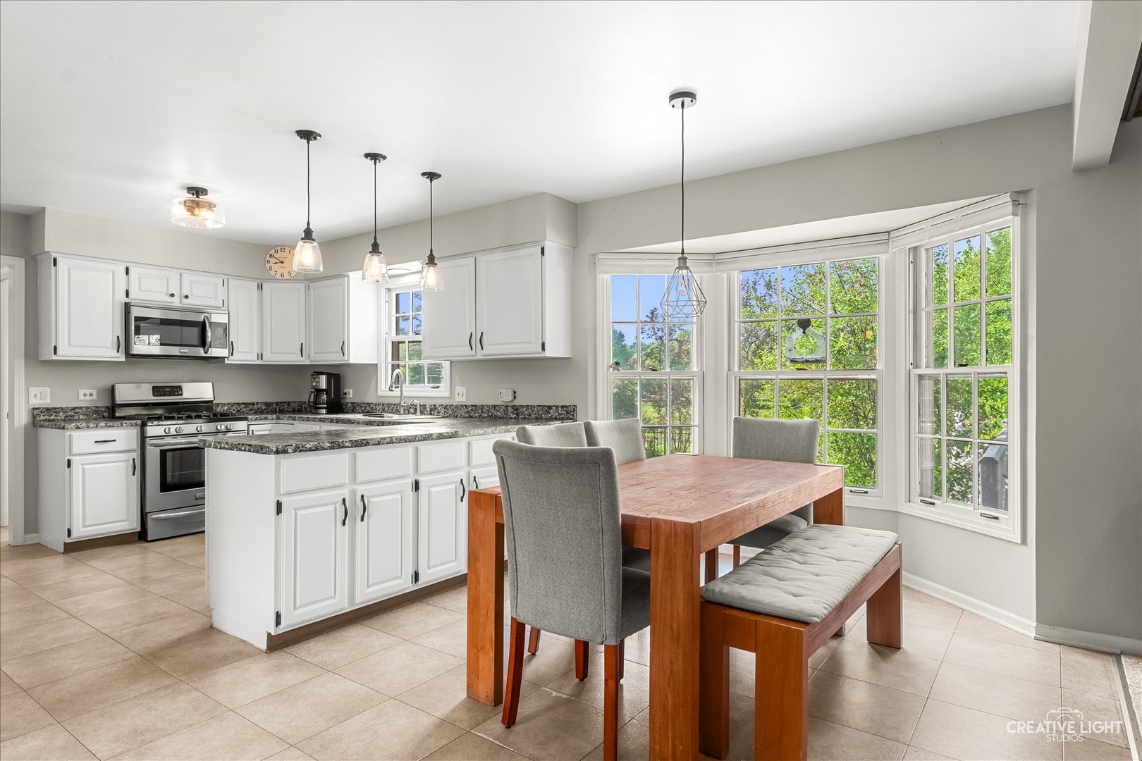 27W343 CHURCHILL Road, Winfield, IL 60190