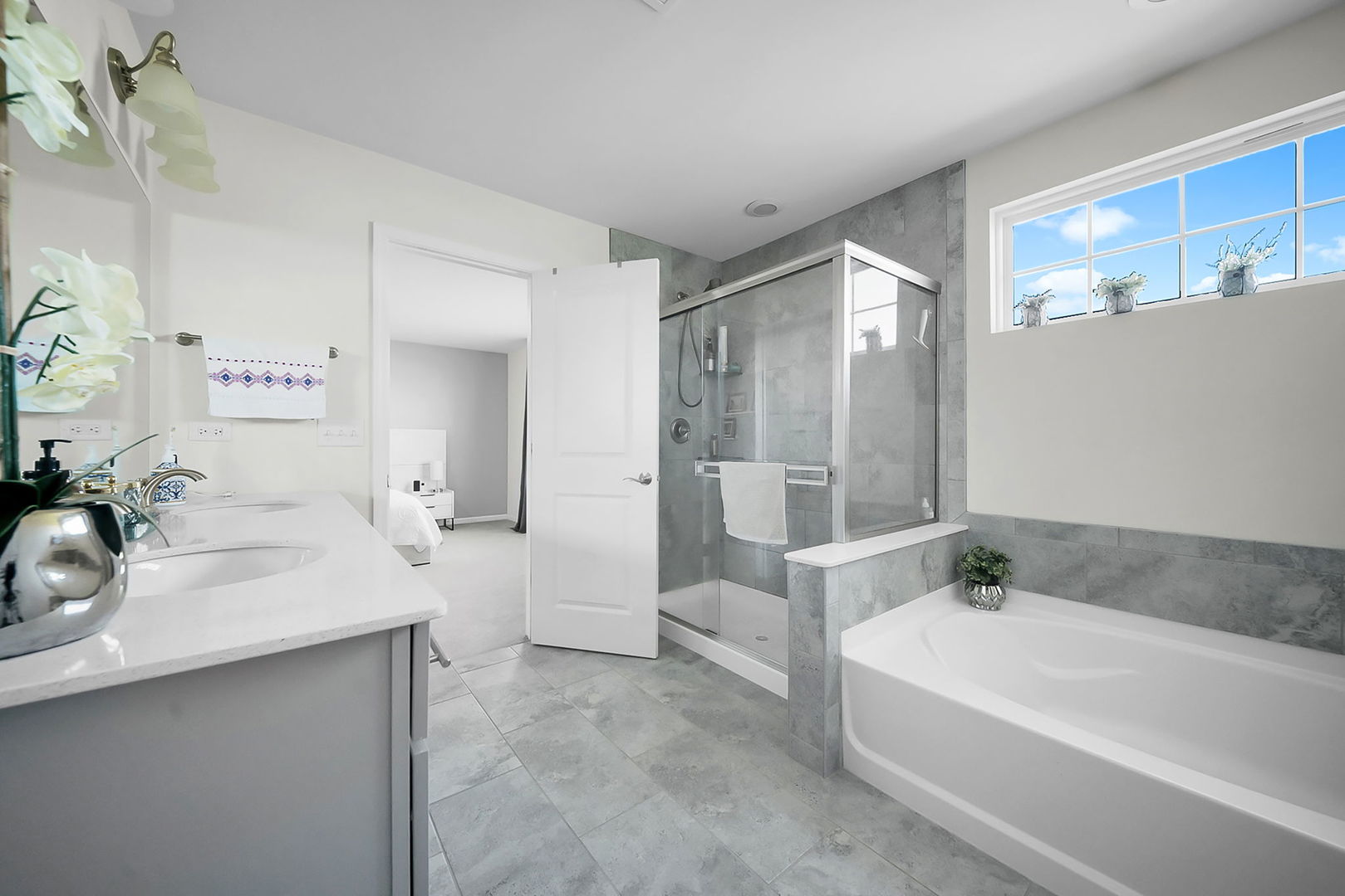 4319 Plantree Road, Naperville, IL 60564