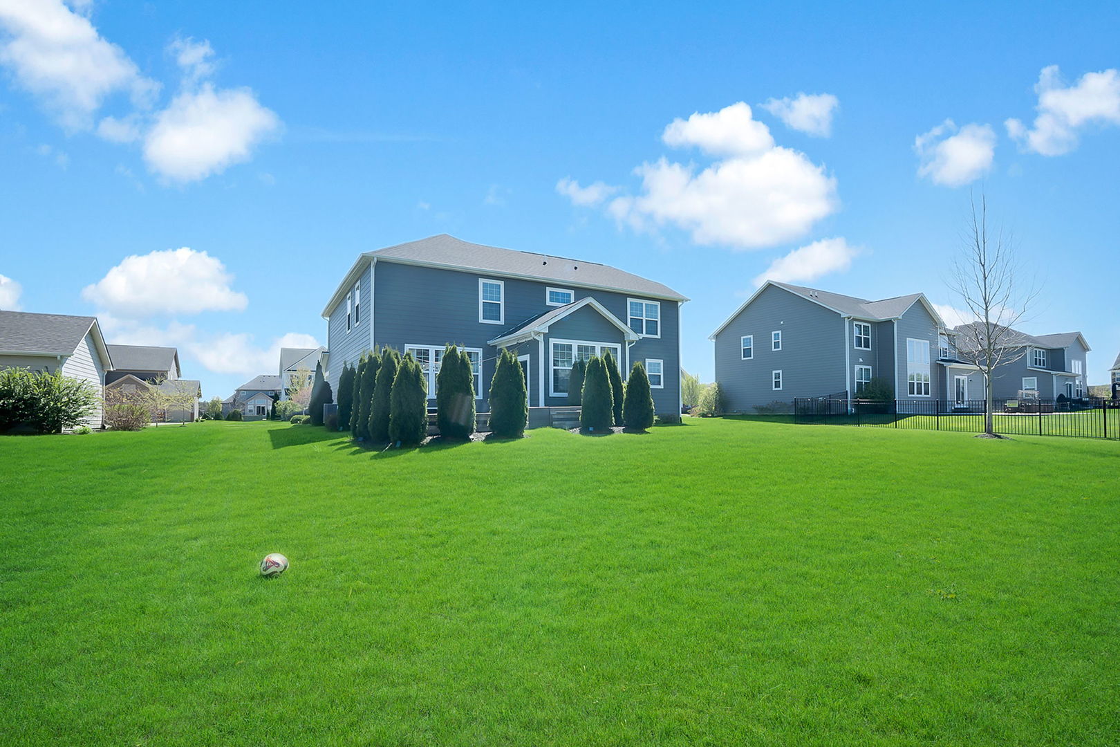 4319 Plantree Road, Naperville, IL 60564