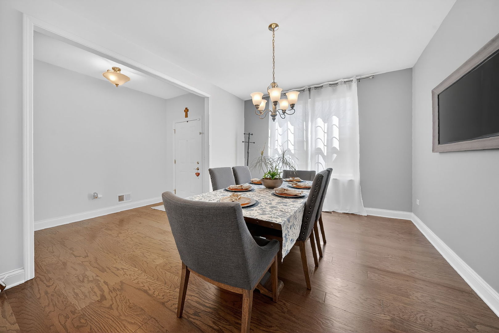 4319 Plantree Road, Naperville, IL 60564