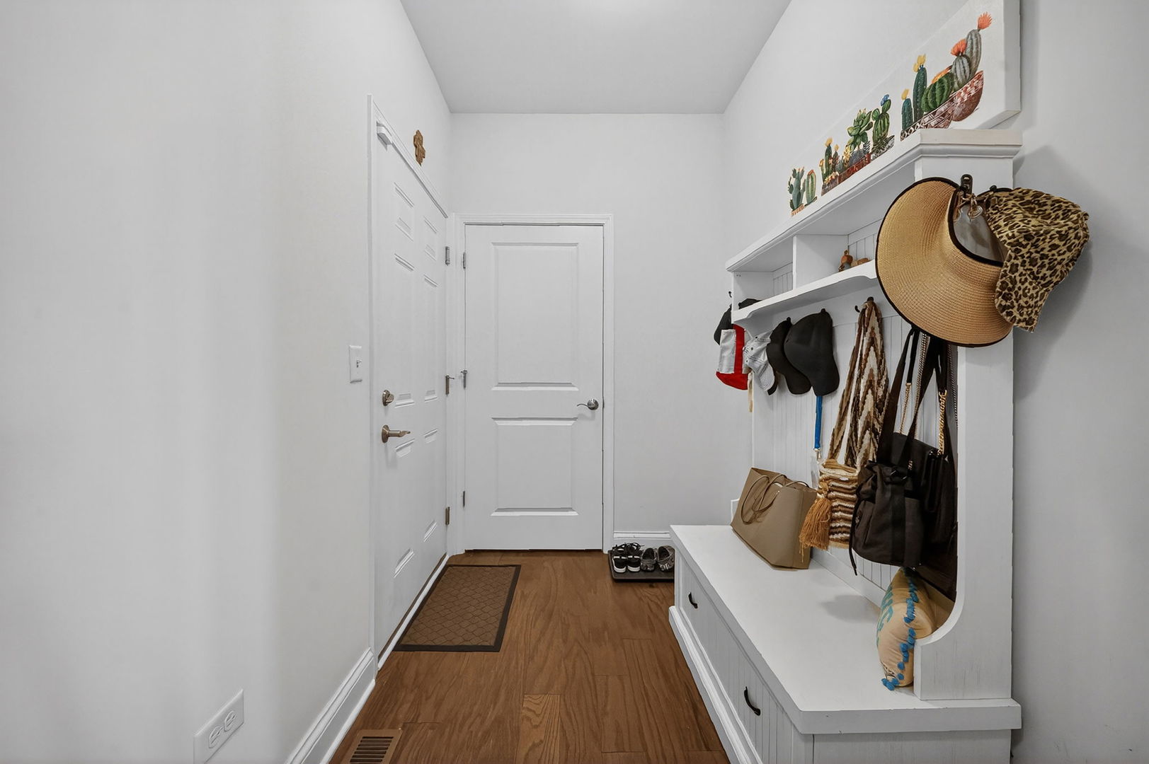 4319 Plantree Road, Naperville, IL 60564