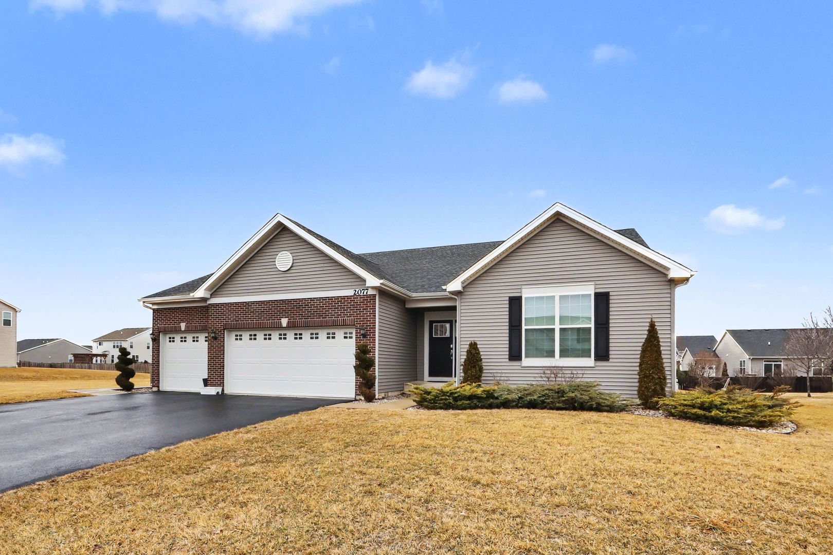 2077 Hearthstone Avenue, Yorkville, IL 60560