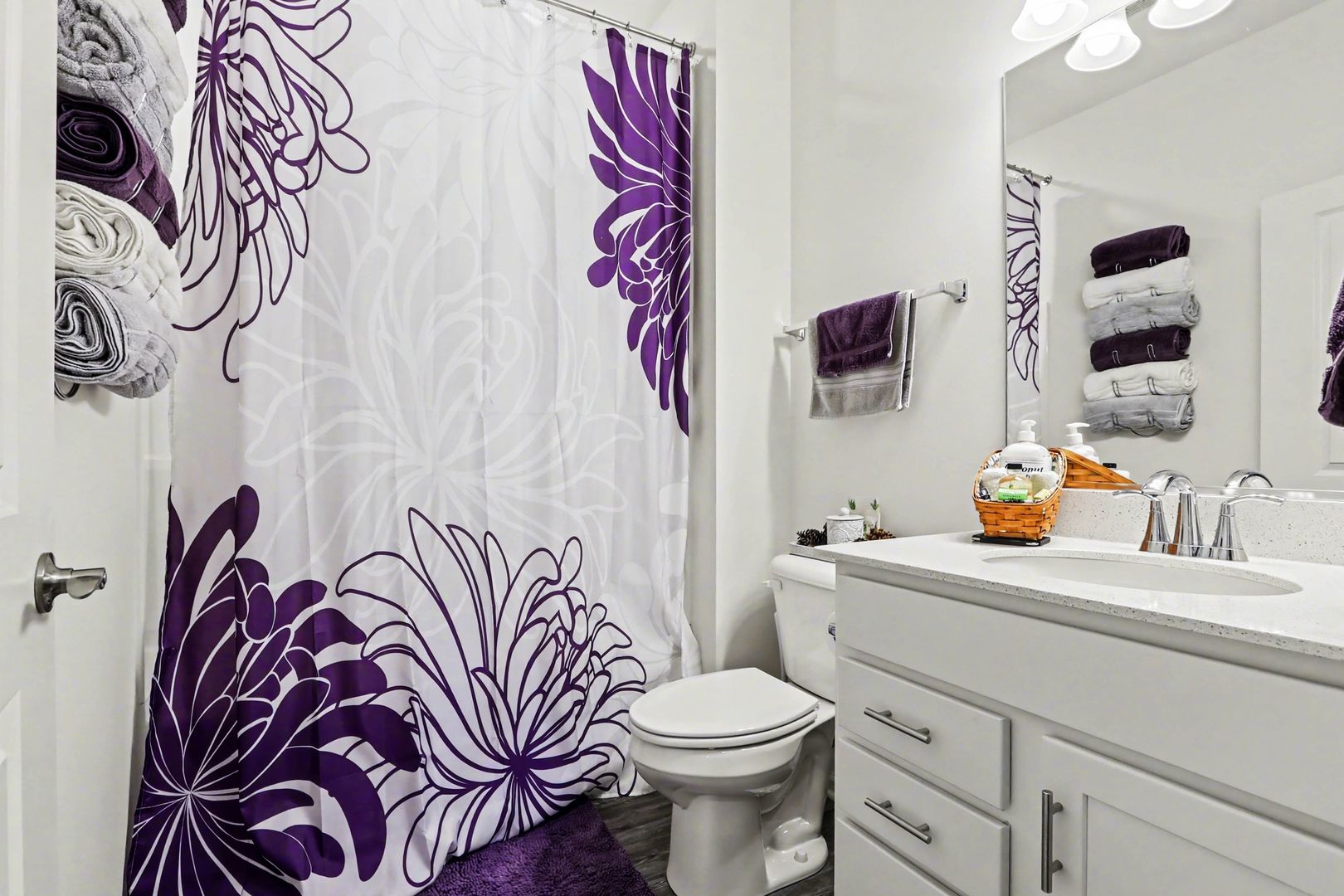 2077 Hearthstone Avenue, Yorkville, IL 60560