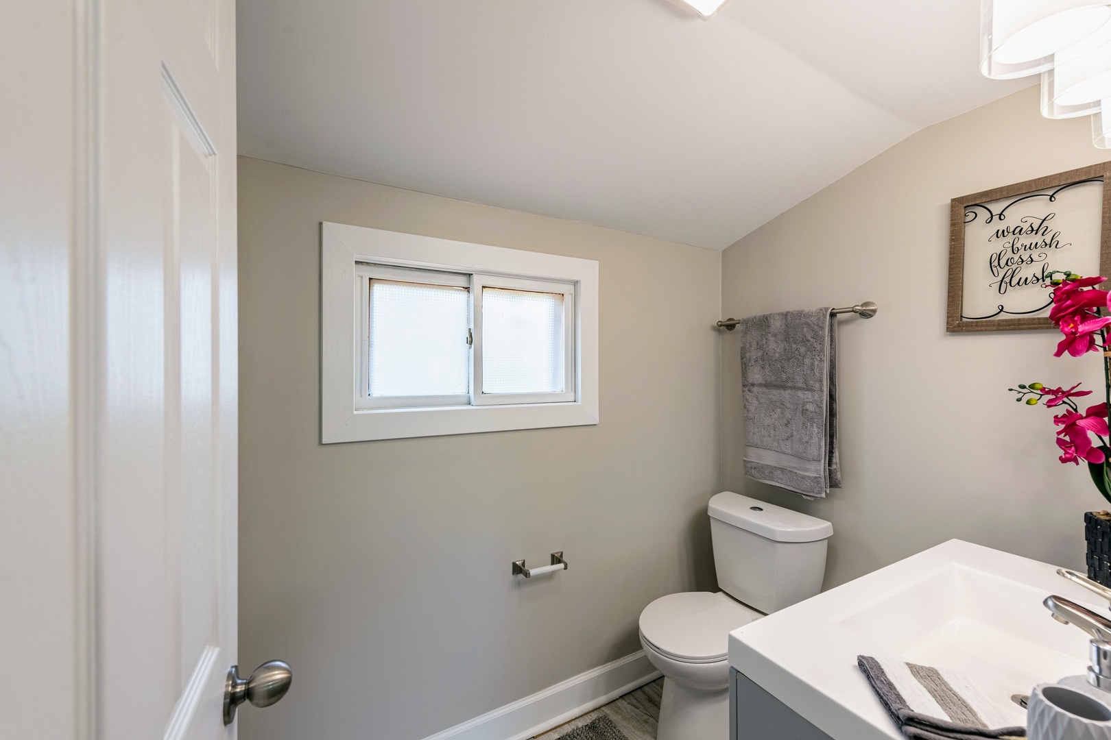 3340 Maple Avenue, Brookfield, IL 60513